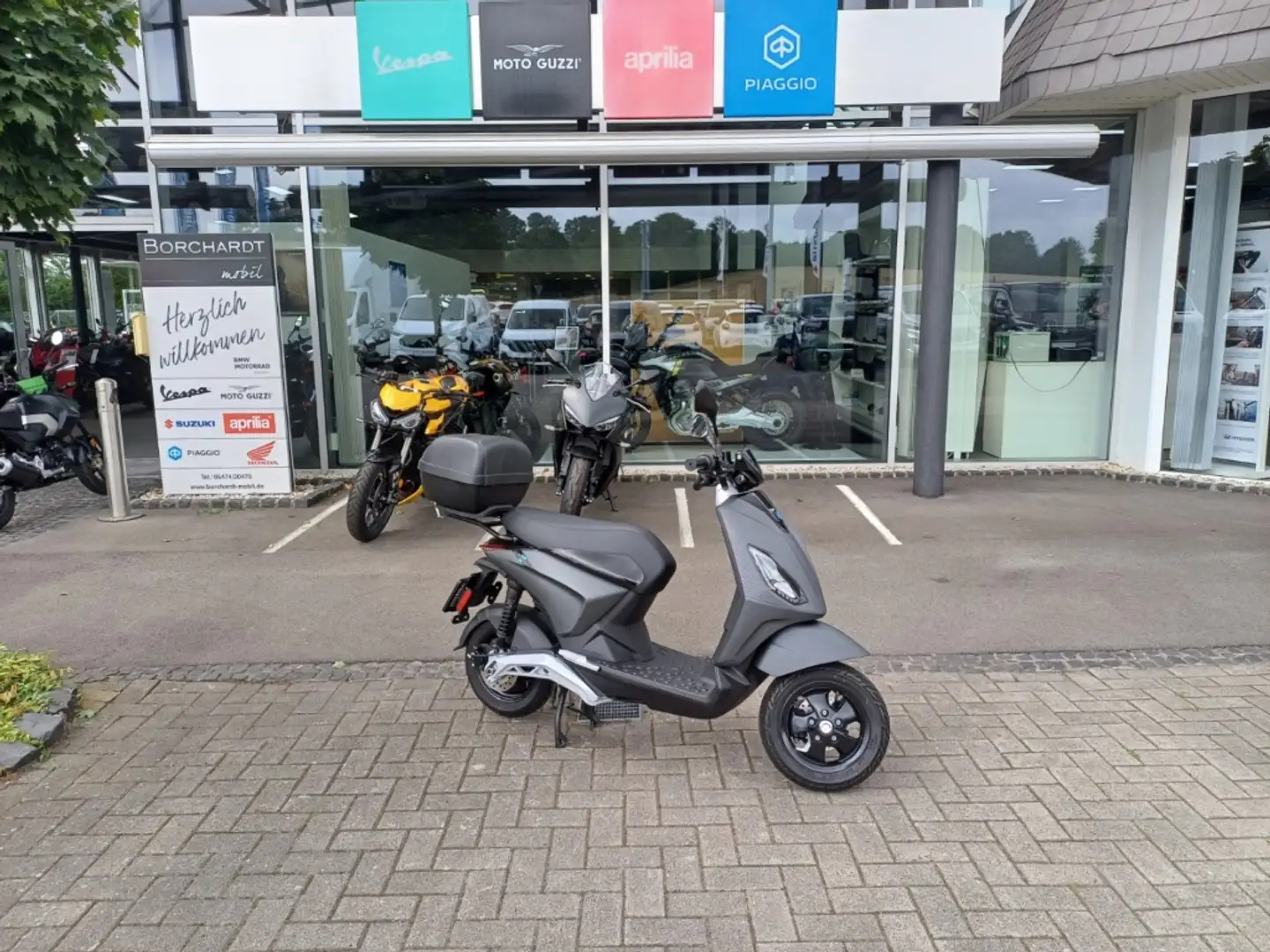 Piaggio Active , Topcase Grau - 2
