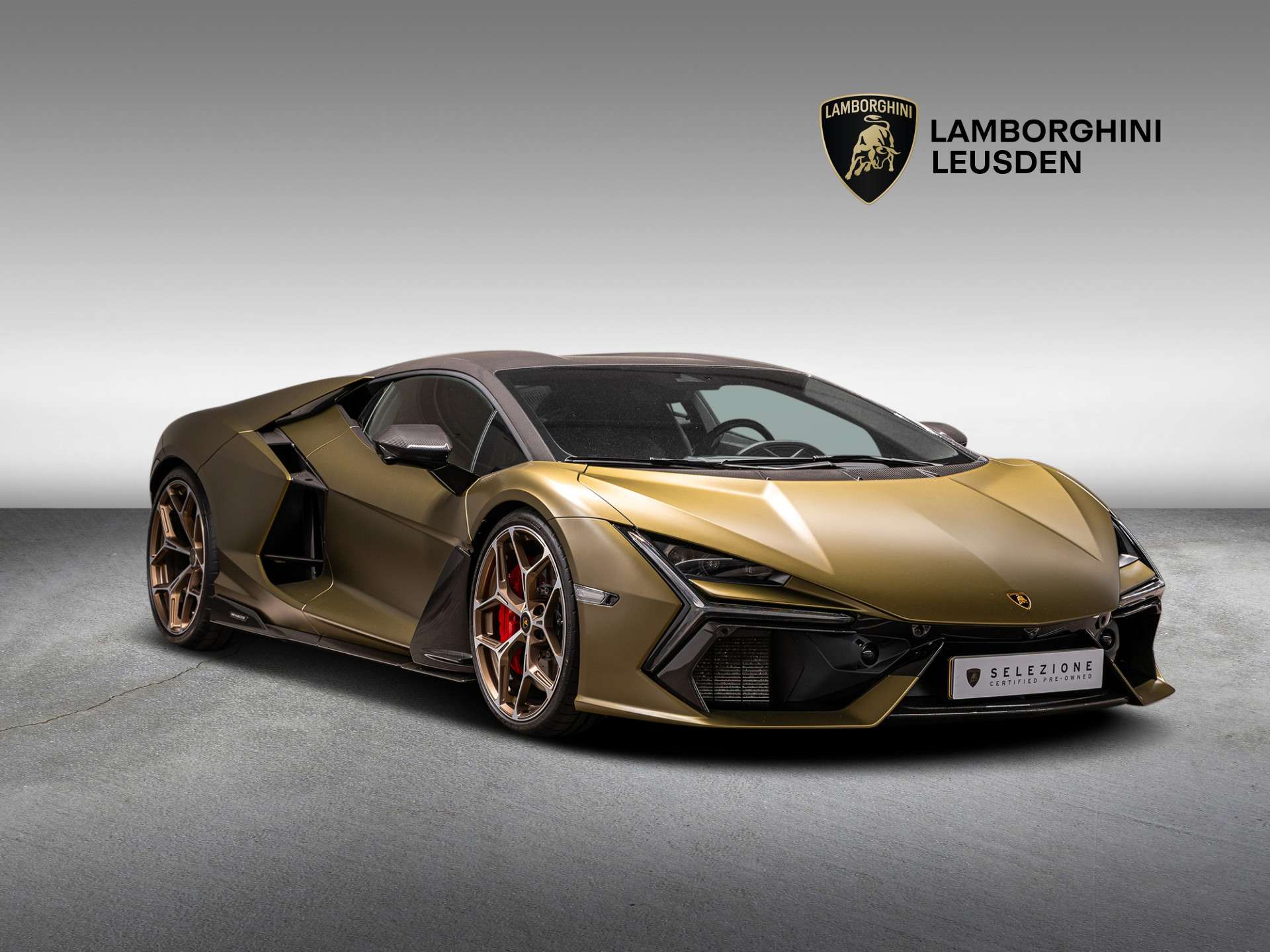 Lamborghini Revuelto