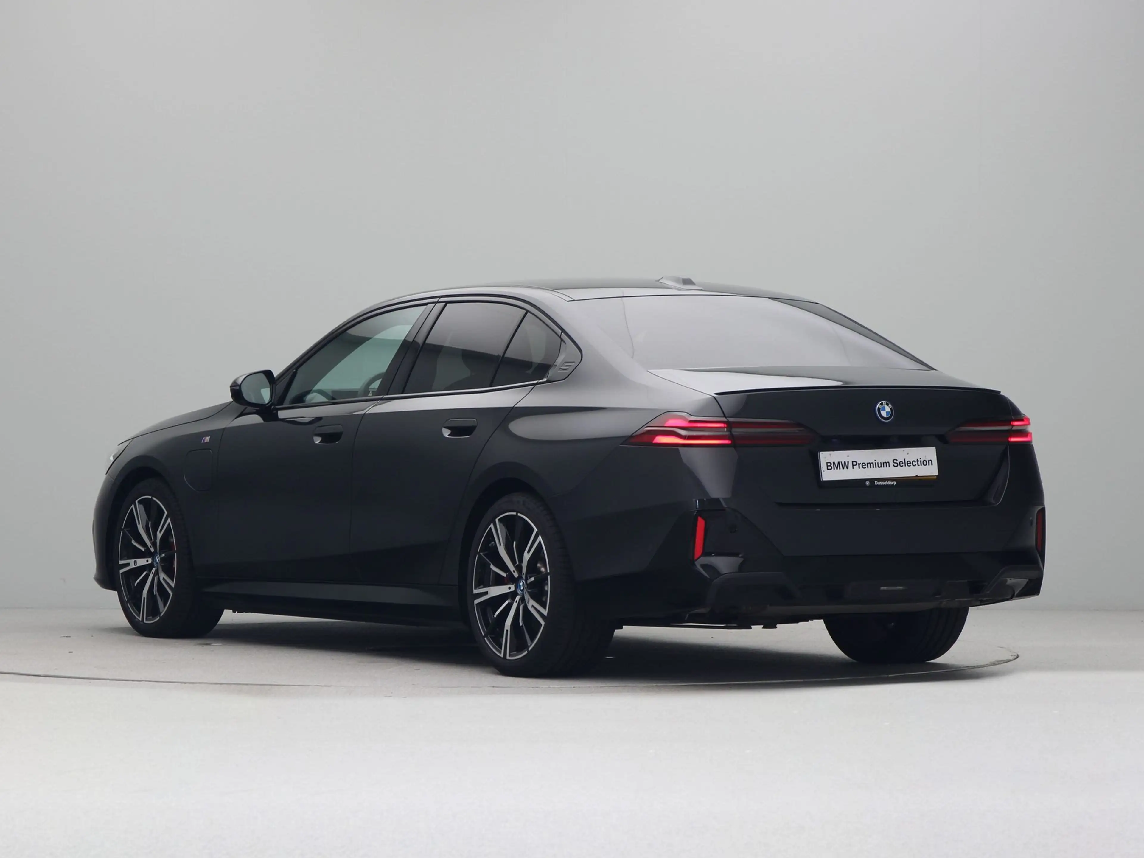 BMW 530 5 Serie 530e — photo 12