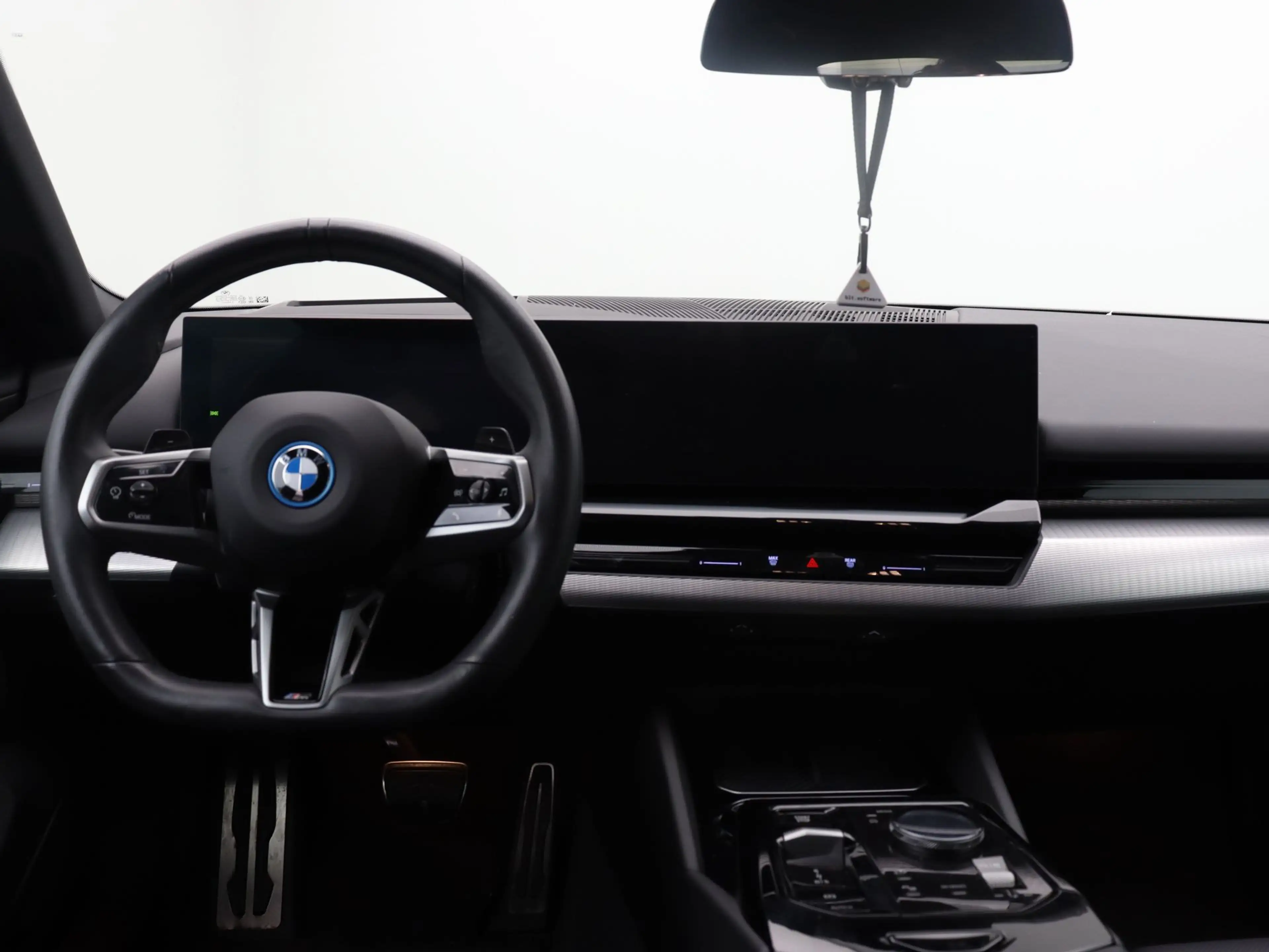 BMW 530 5 Serie 530e — photo 14