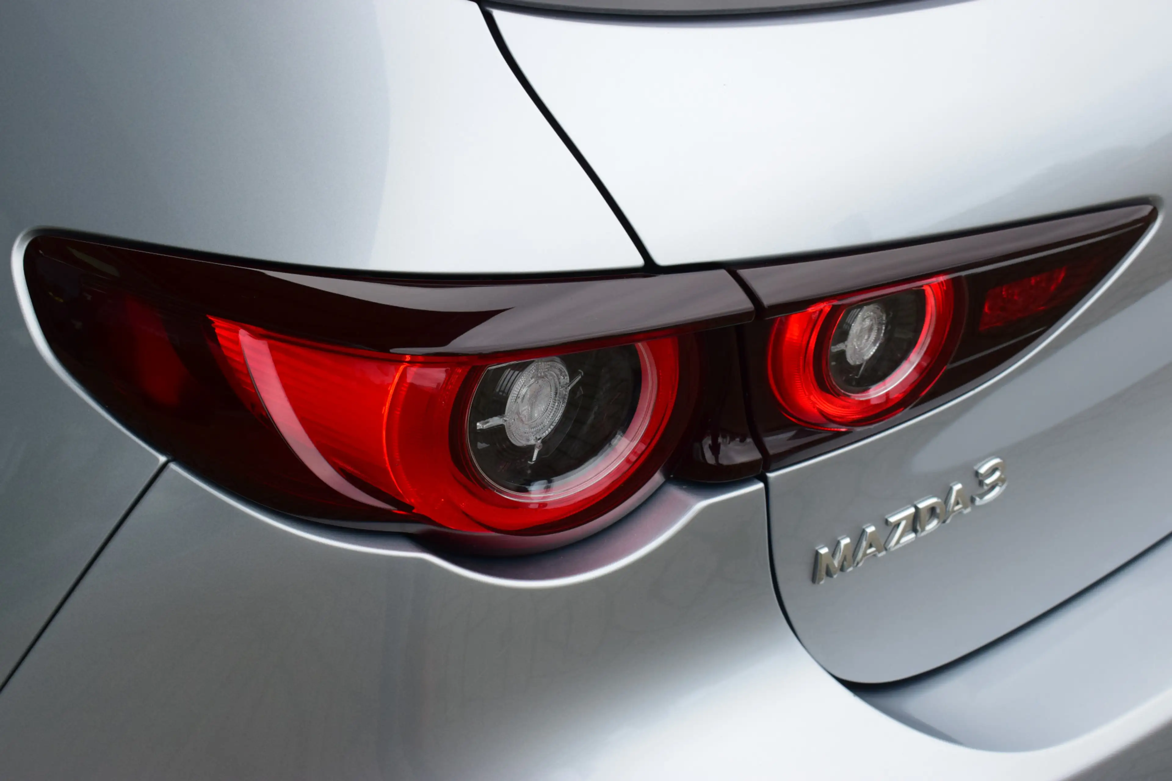 Mazda 3 2.0 e-SkyActiv-G M Hybrid 122 | 360° Camera | Head — photo 26