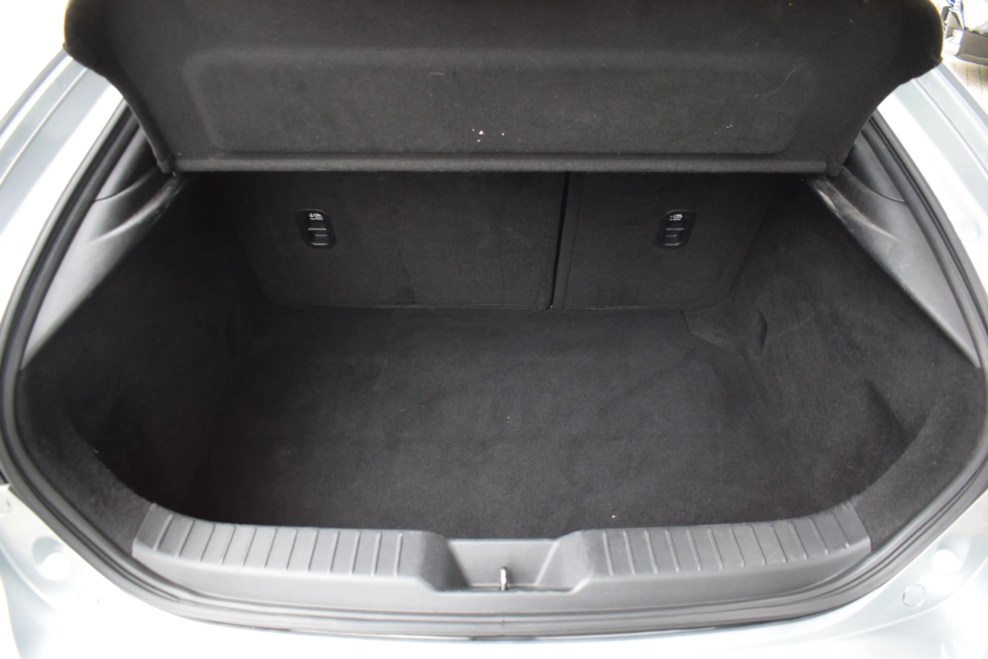 Mazda 3 2.0 e-SkyActiv-G M Hybrid 122 | 360° Camera | Head — photo 10