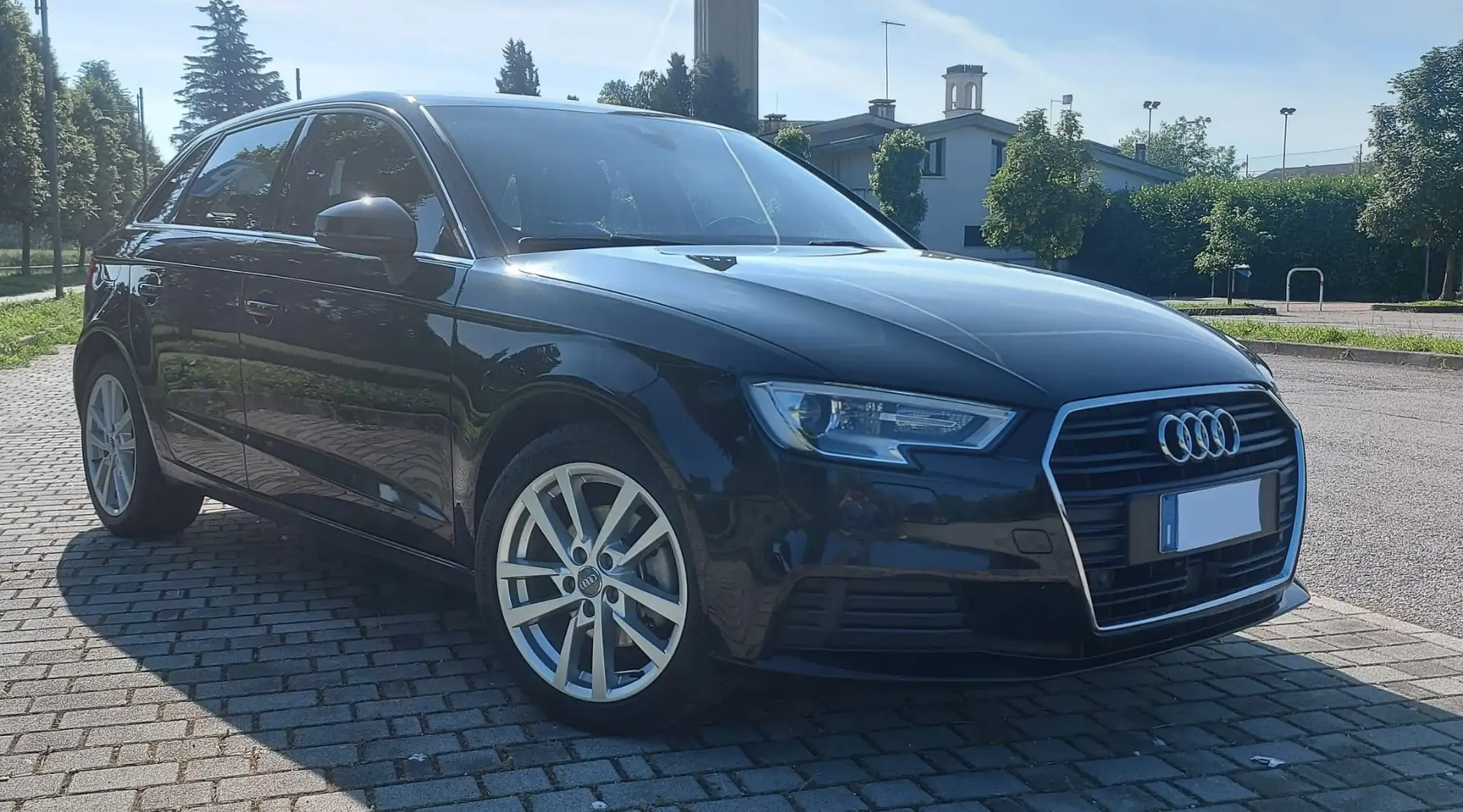Audi A3 Sportback 30 TDI Business - Auto in Garanzia Audi Nero - 2