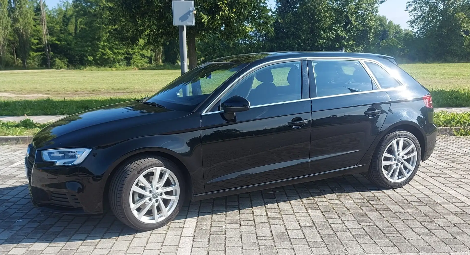 Audi A3 Sportback 30 TDI Business - Auto in Garanzia Audi Nero - 1
