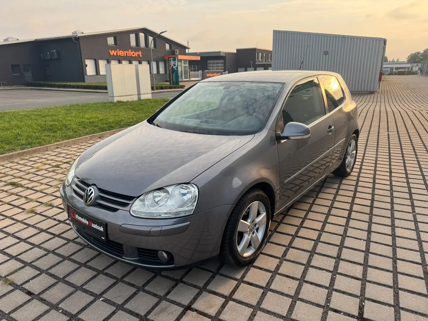 Volkswagen Golf V Lim. United*NUR 92000 KM * Grau - 1