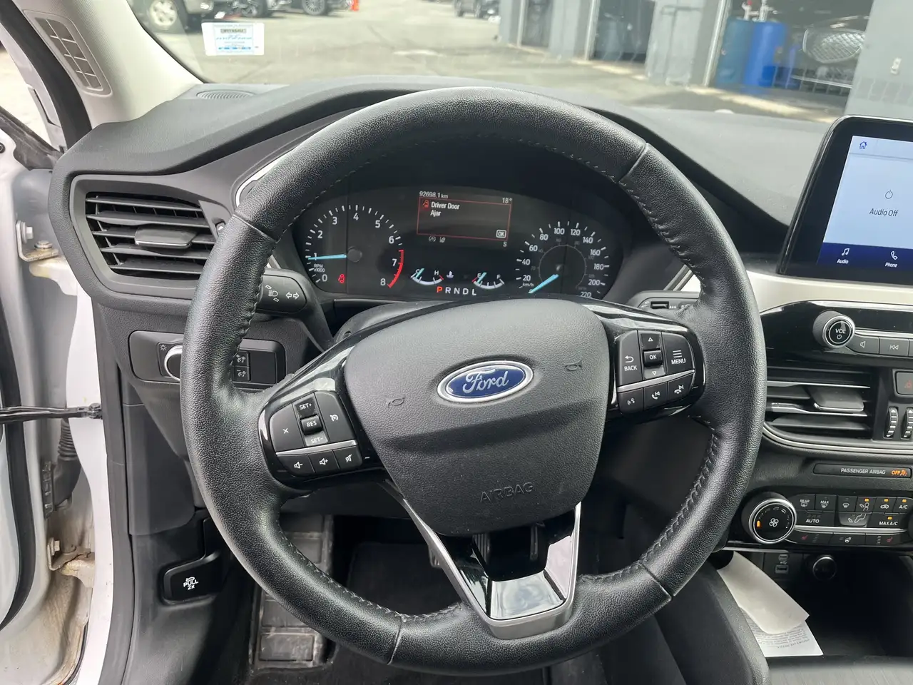 Ford Escape снимка Ford Escape