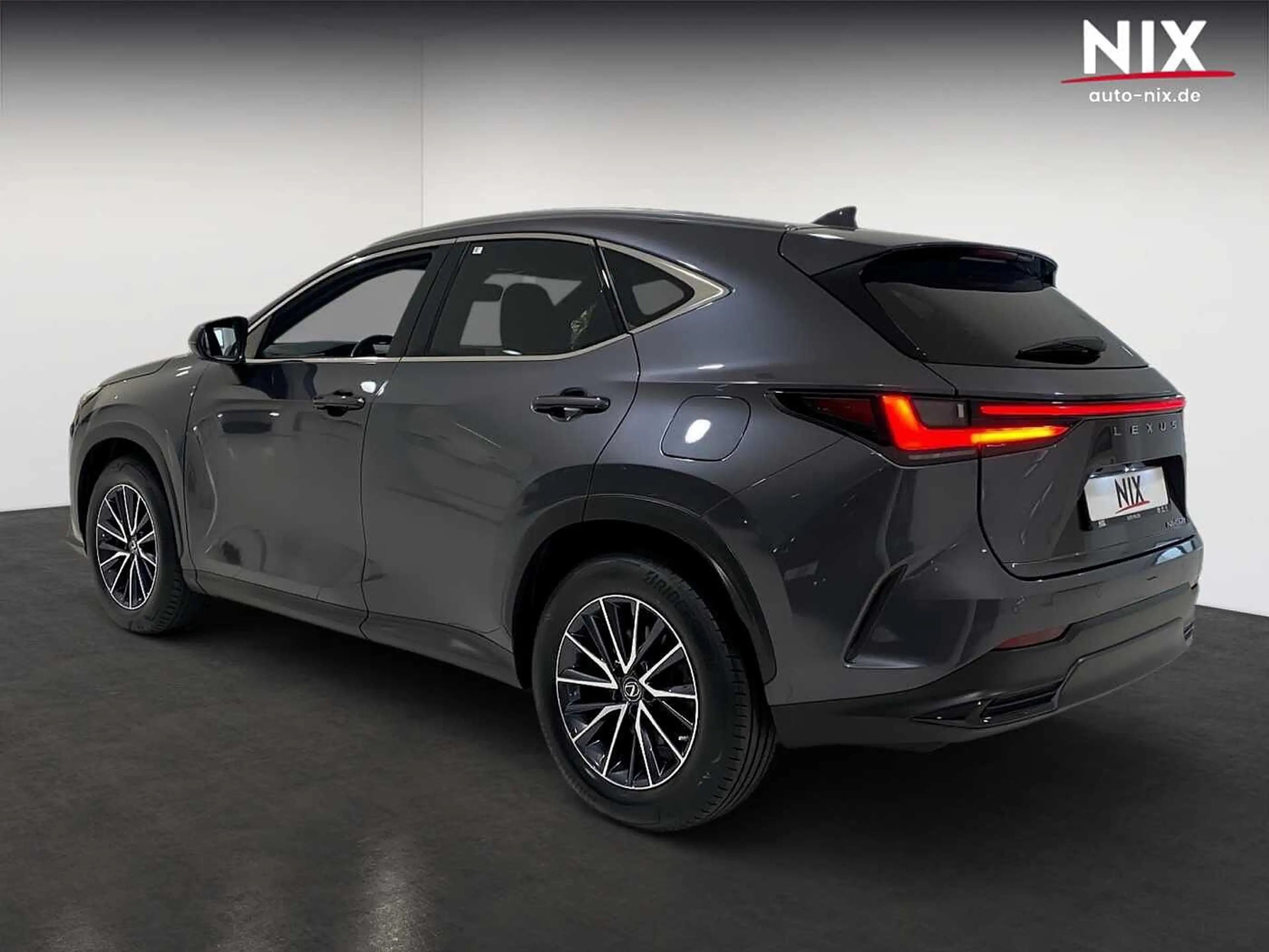 Lexus NX 450h+ E-FOUR Executive-Paket KAMERA ALLRAD — photo 5
