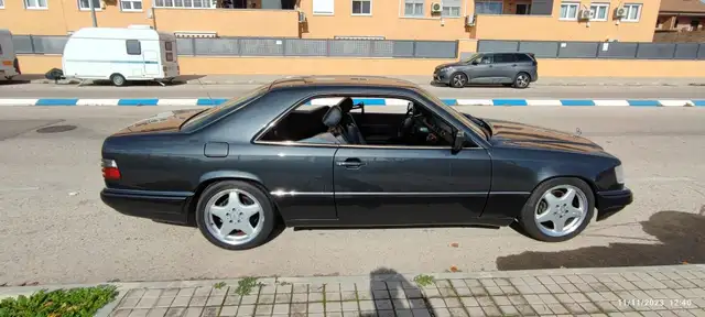 Mercedes-Benz E-Class view 7