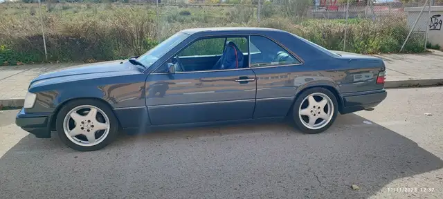 Mercedes-Benz E-Class view 19