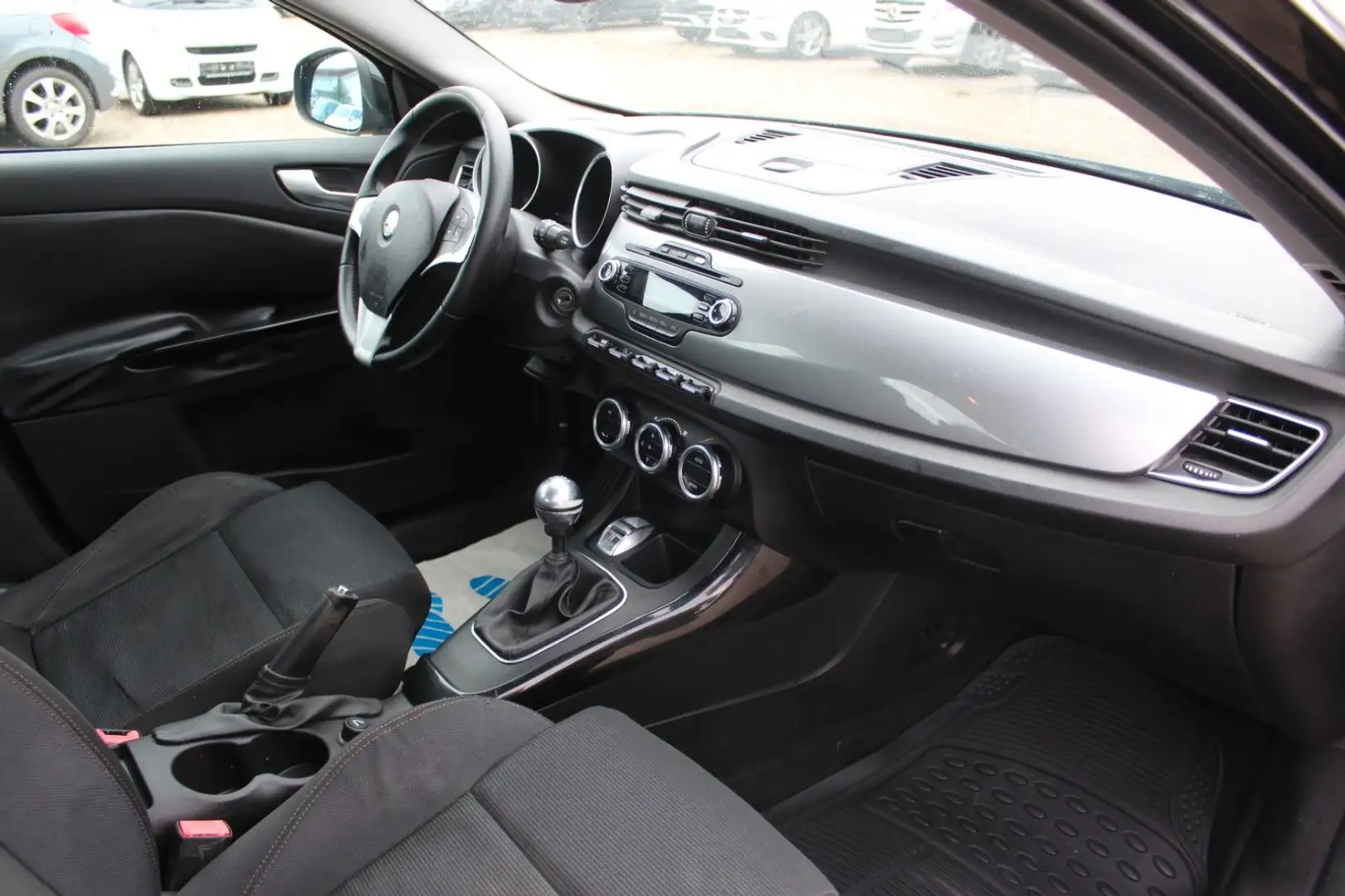 Alfa Romeo Giulietta Turismo 1.4 TB 16V*PREMIUM-Paket*PDC* Schwarz - 2