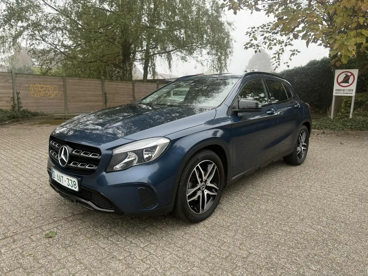 Mercedes-Benz GLA 220 GLA 220 d 4Matic 7G-DCT Style Blauw - 1