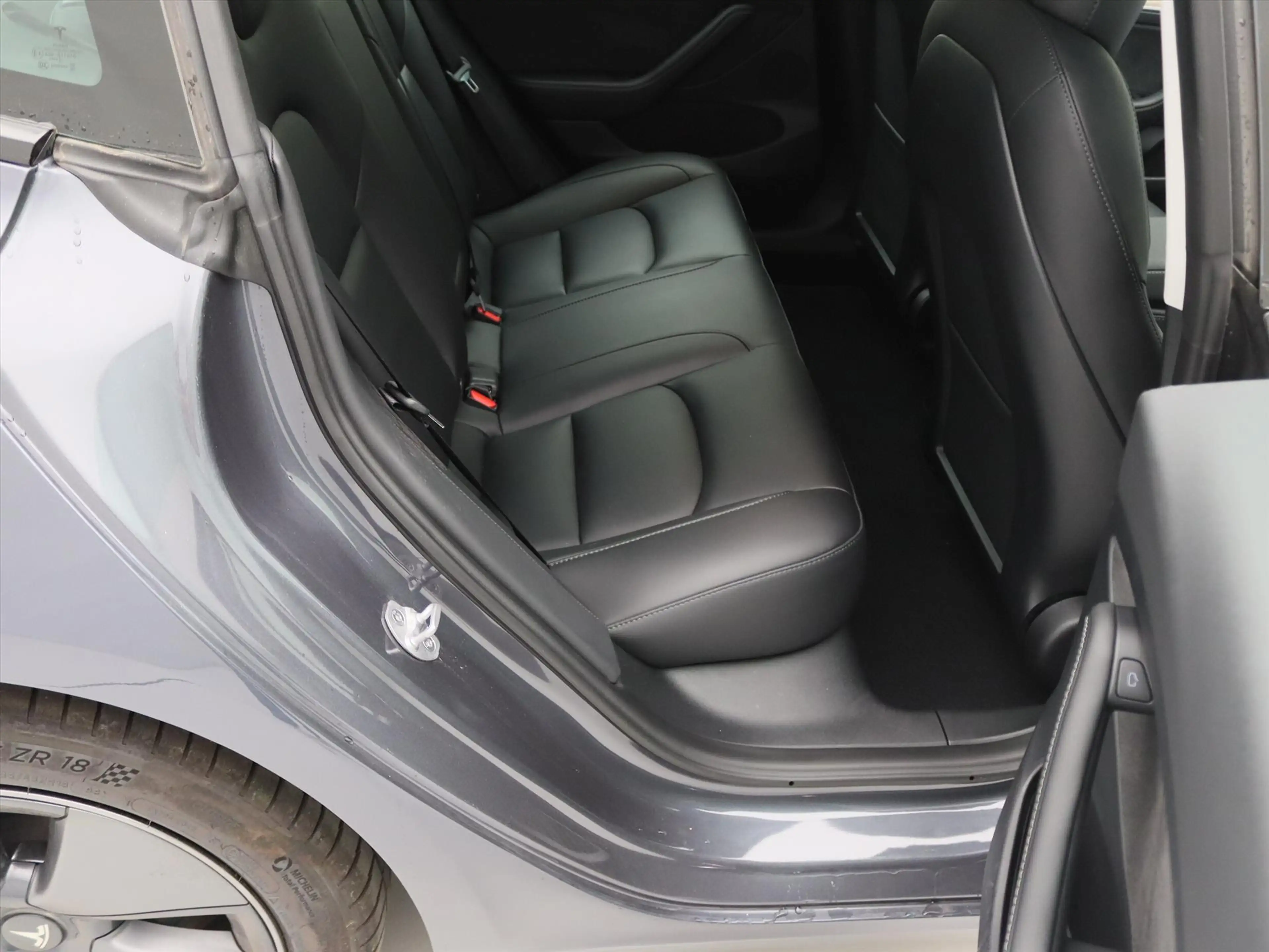 Tesla Model 3 Standard RWD Plus UPGRADE 93.8% SoH [ AMD RYZEN+LF — photo 15