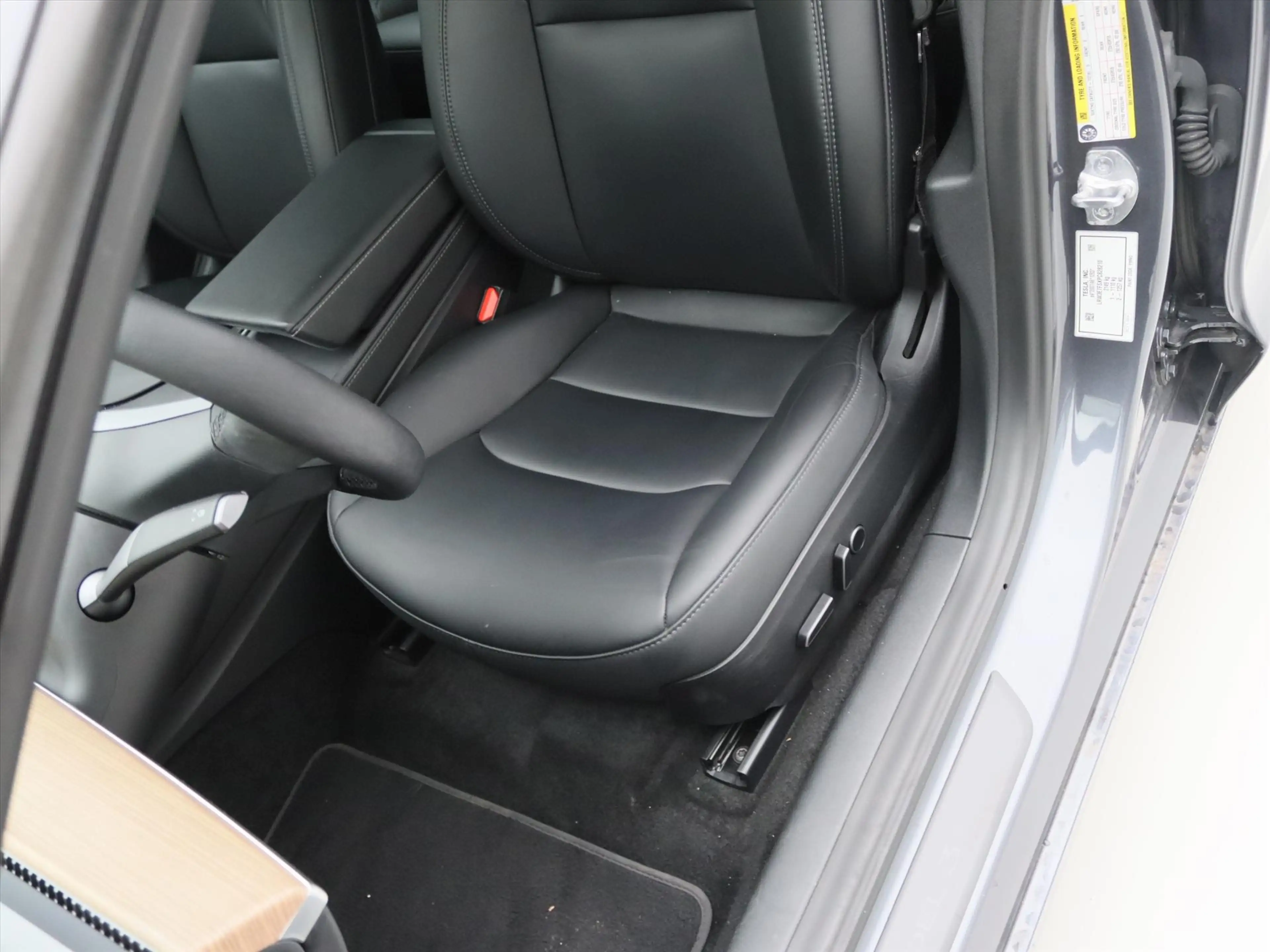 Tesla Model 3 Standard RWD Plus UPGRADE 93.8% SoH [ AMD RYZEN+LF — photo 19