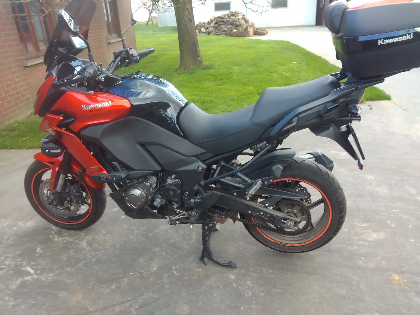 Kawasaki Versys 1000 Piros - 1