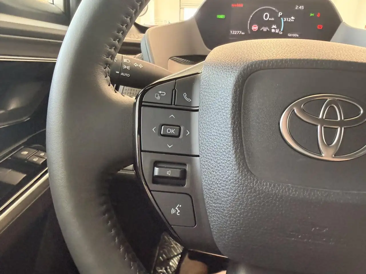 Toyota bZ4X снимка Toyota bZ4X