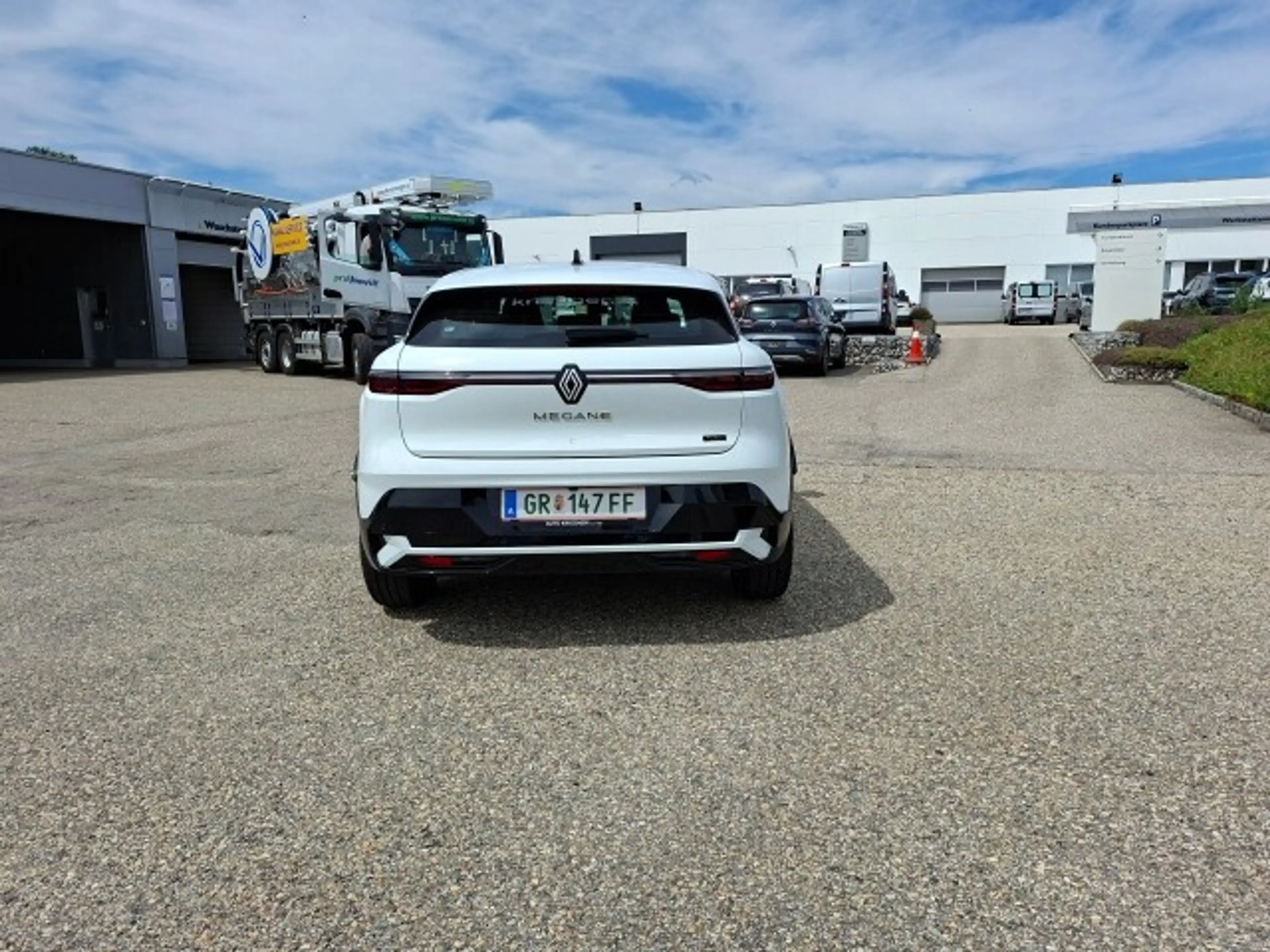 Renault Megane E-Tech Mégane E-TECH ELECTRIC Evolution 130 PS comfort... — photo 6
