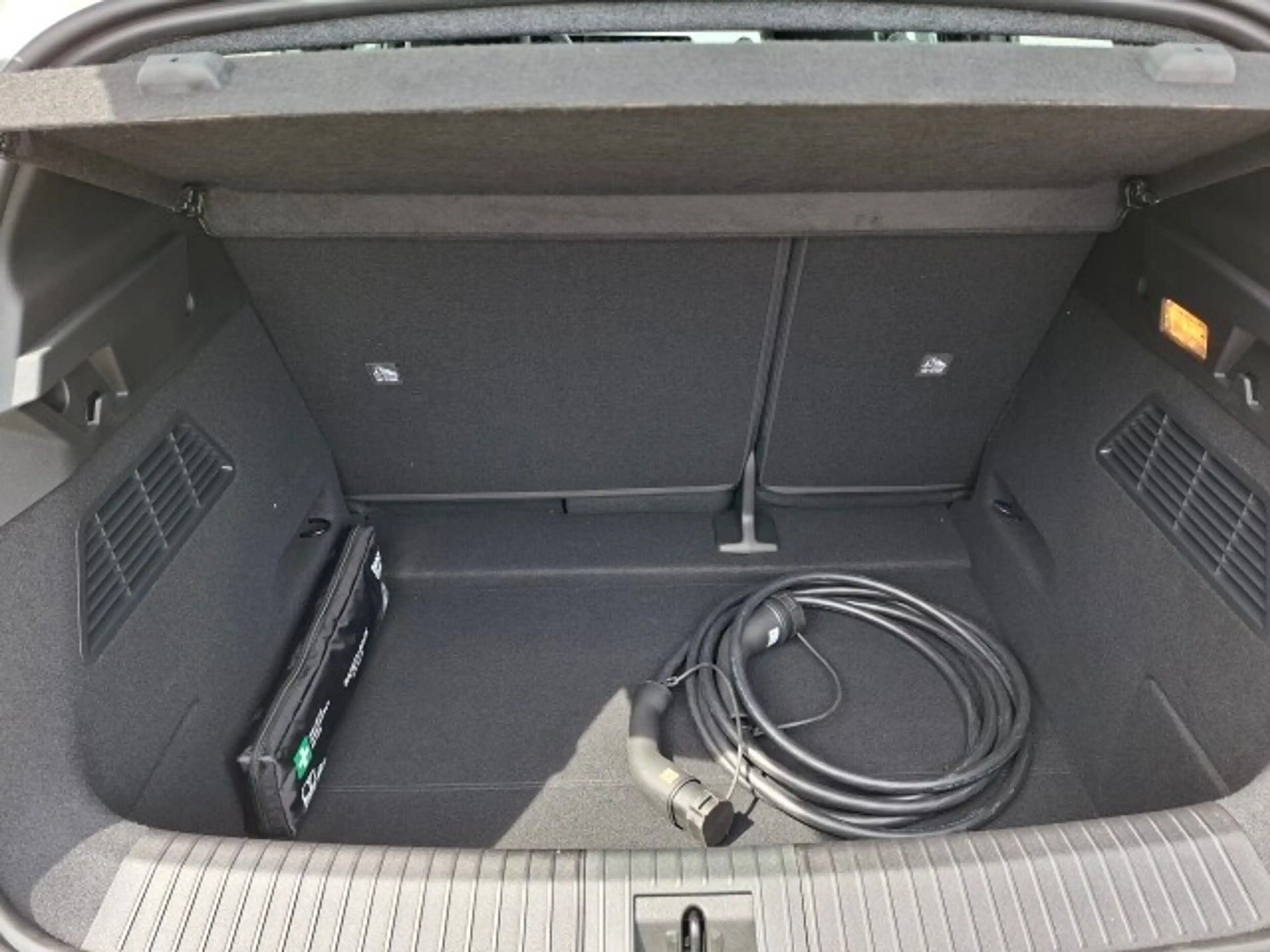 Renault Megane E-Tech Mégane E-TECH ELECTRIC Evolution 130 PS comfort... — photo 12