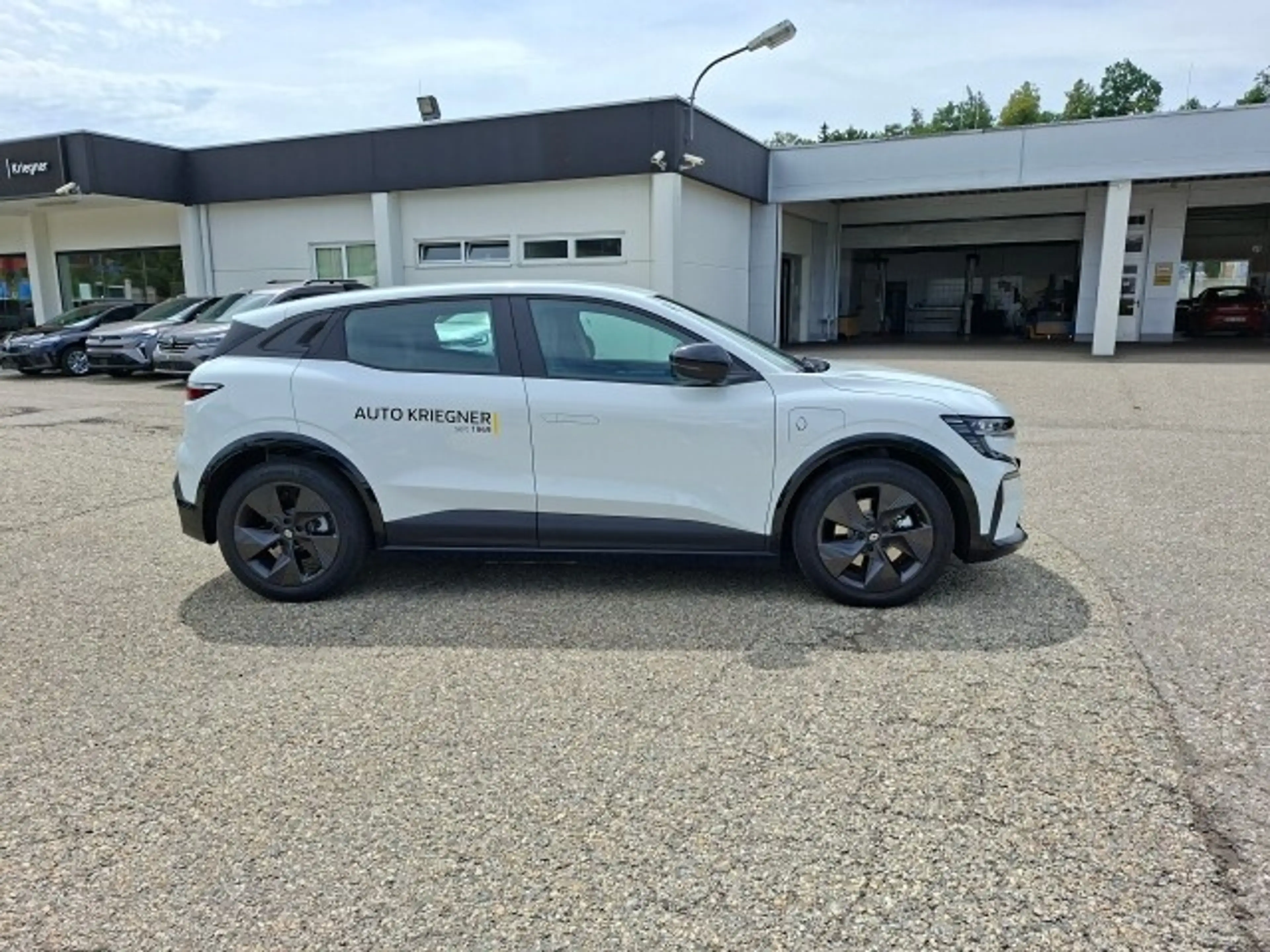 Renault Megane E-Tech Mégane E-TECH ELECTRIC Evolution 130 PS comfort... — photo 4