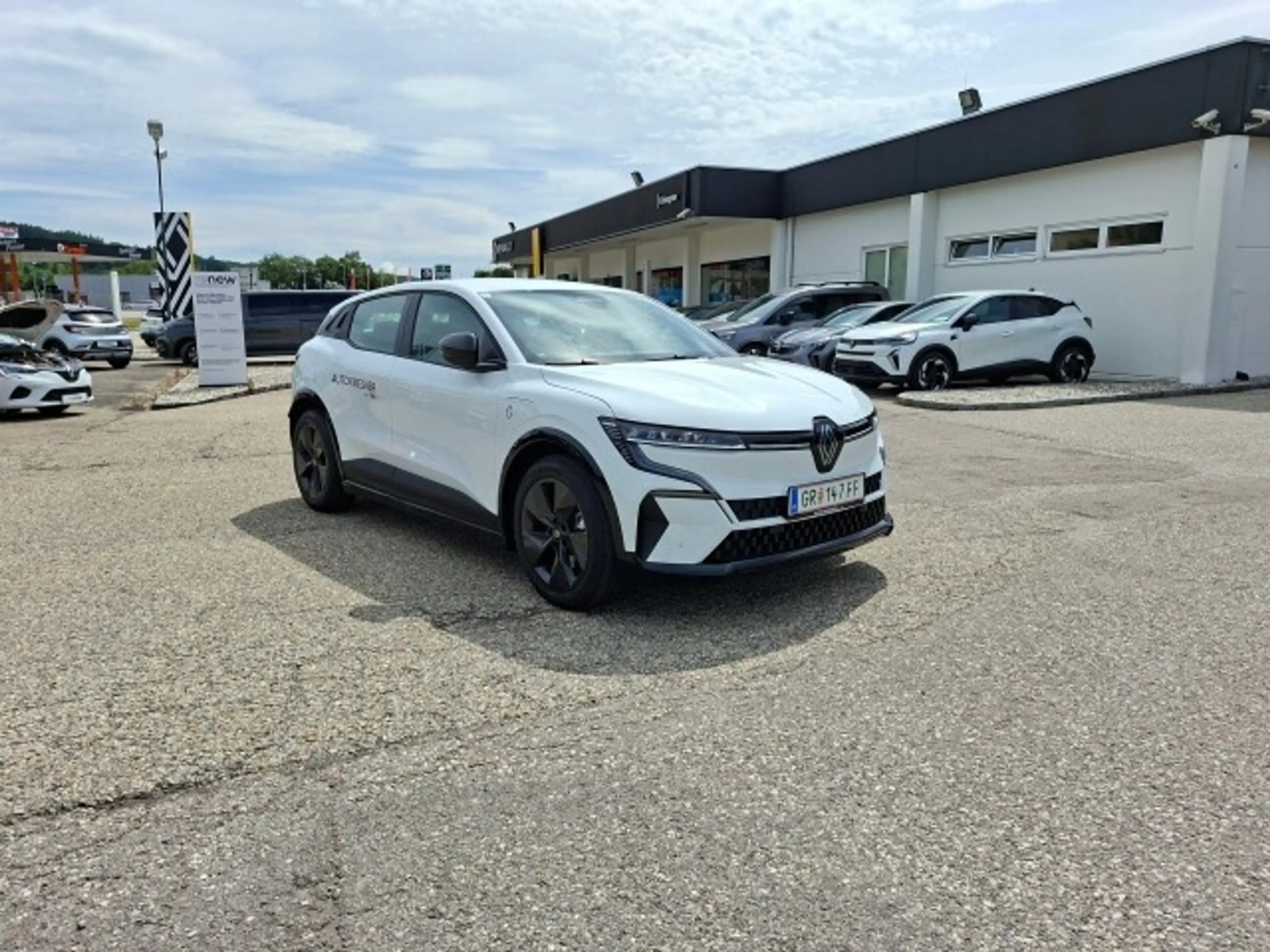 Renault Megane E-Tech Mégane E-TECH ELECTRIC Evolution 130 PS comfort... — photo 3