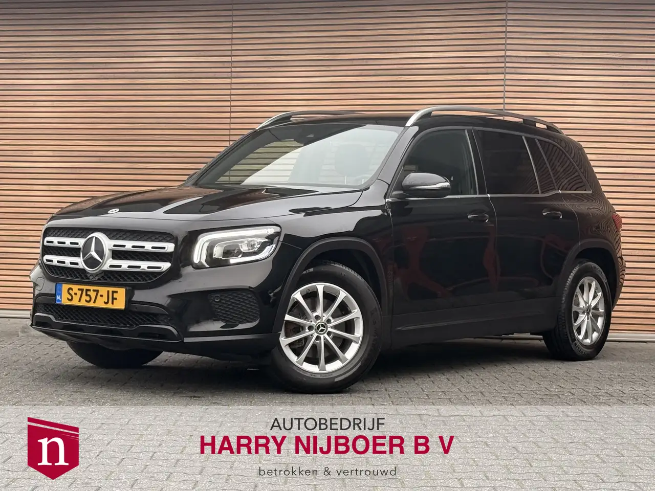 Mercedes-Benz GLB 180