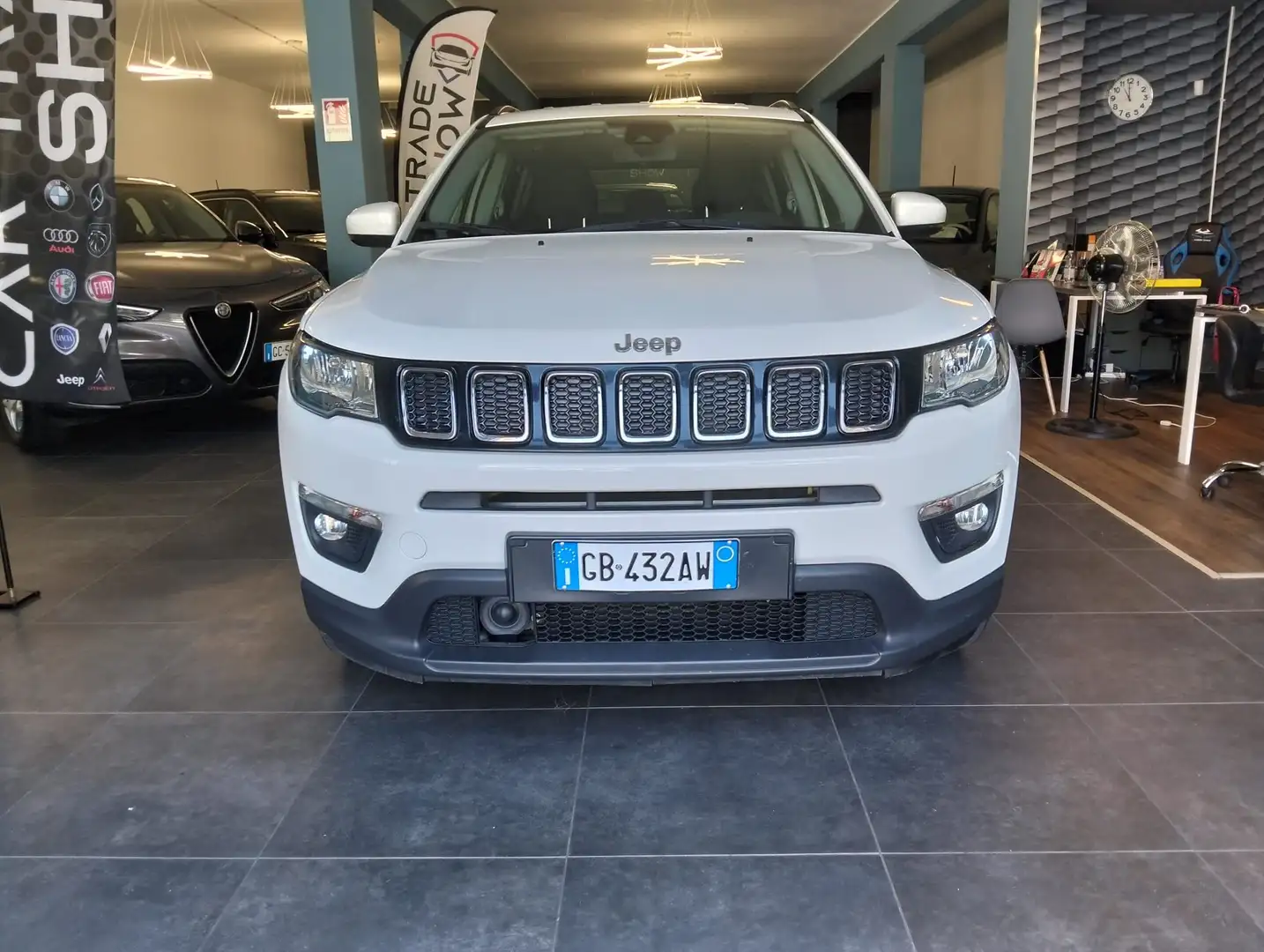 Jeep Compass Compass 2.0 mjt Longitude 4wd 140cv auto my19 Bianco - 2