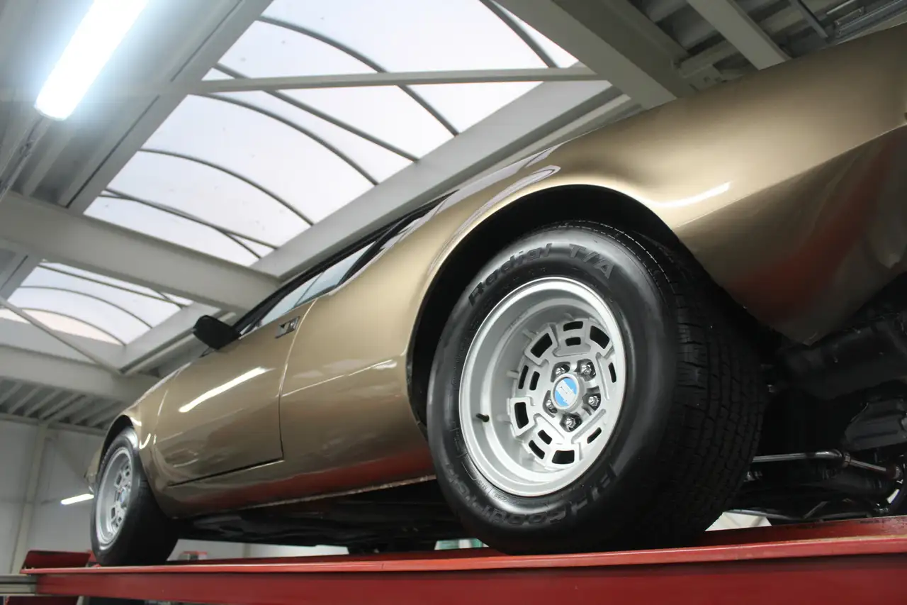 De Tomaso Pantera GTS Rare Factory Sunroof!! "Restored to factory sp, foto 10