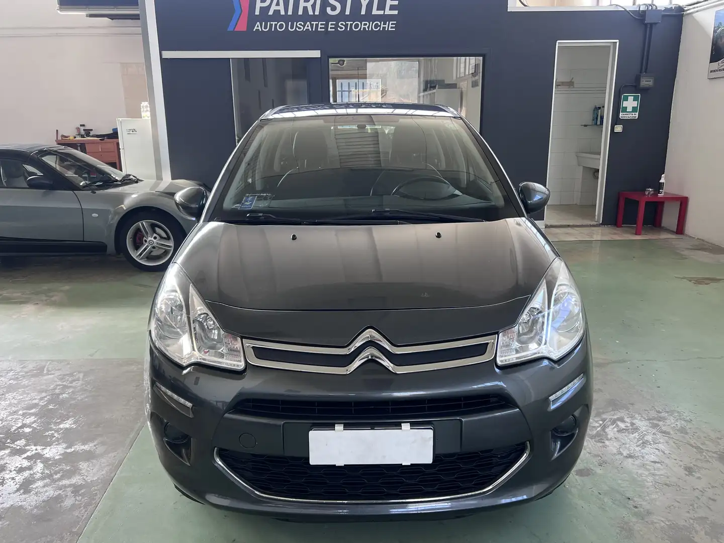 Citroen C3 C3 1.4 hdi Exclusive 70cv FL Grau - 2