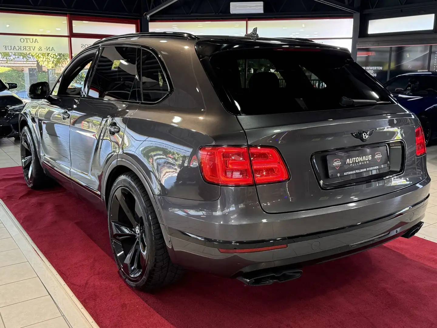 Bentley Bentayga Grau - 2