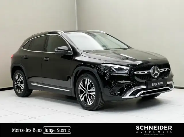 Mercedes-Benz GLA 180 Österreich-Edition LM KAM SpurW ParkAss.