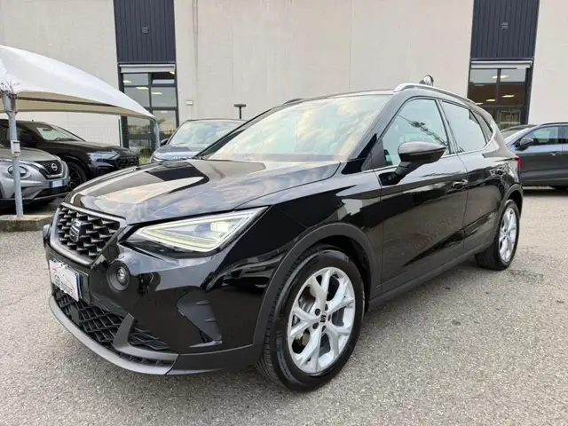 2025 SEAT Arona in Black for sale