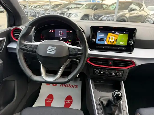 SEAT Arona view 13
