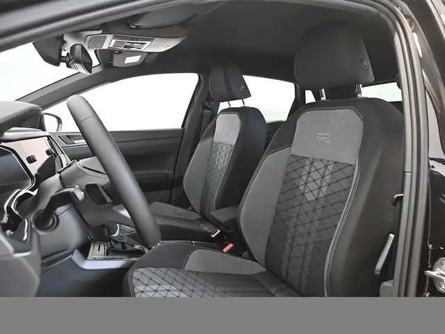 Volkswagen Polo view 9