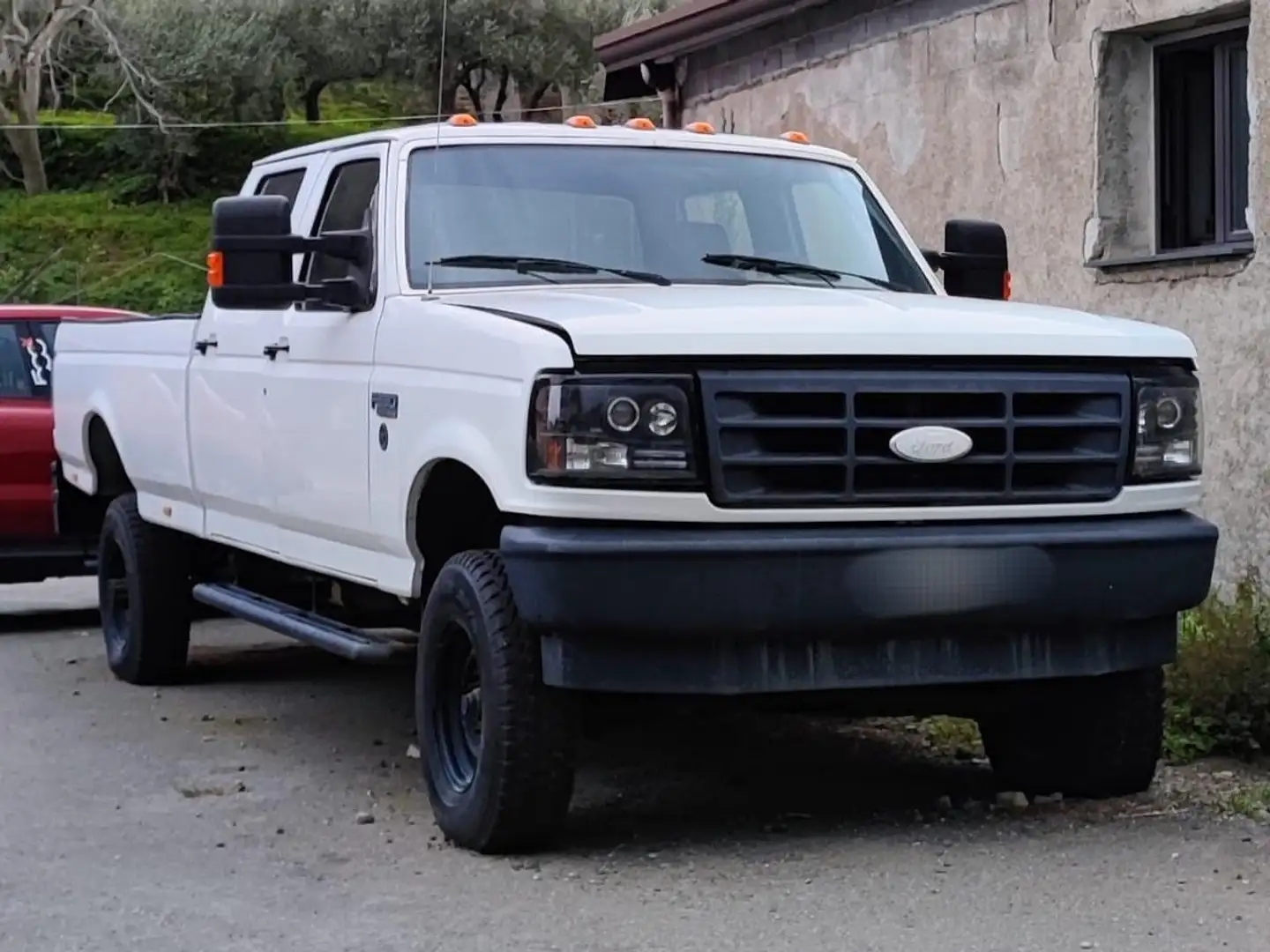 Ford F 350 Crew Custom Weiß - 1