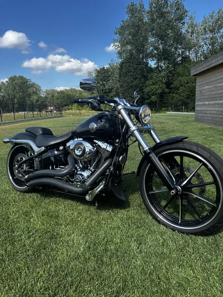 Harley-Davidson Breakout