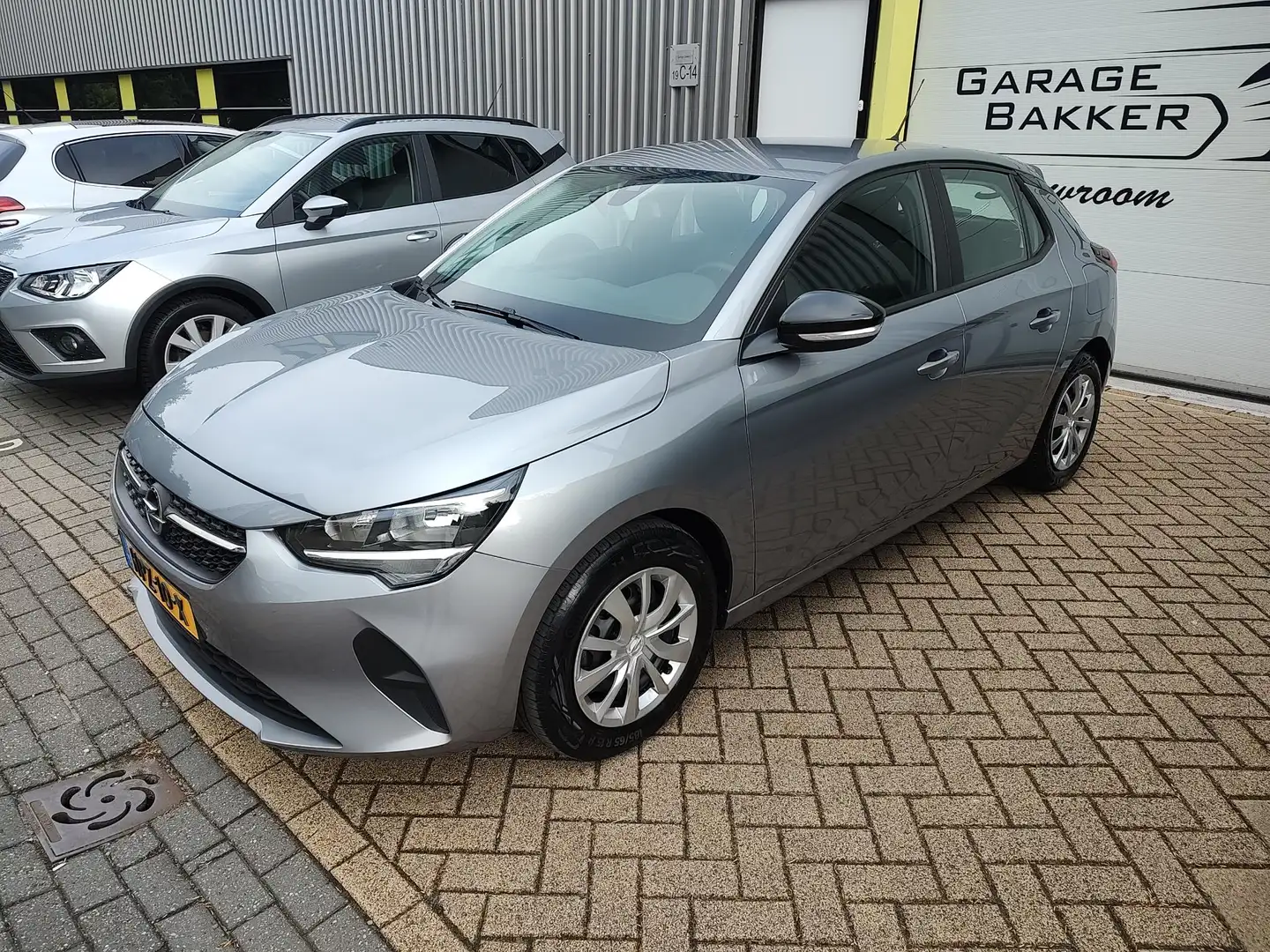 Opel Corsa 1.2 Edition Navi-Carplay Cruise-Control Dab+ Isofi Gris - 2