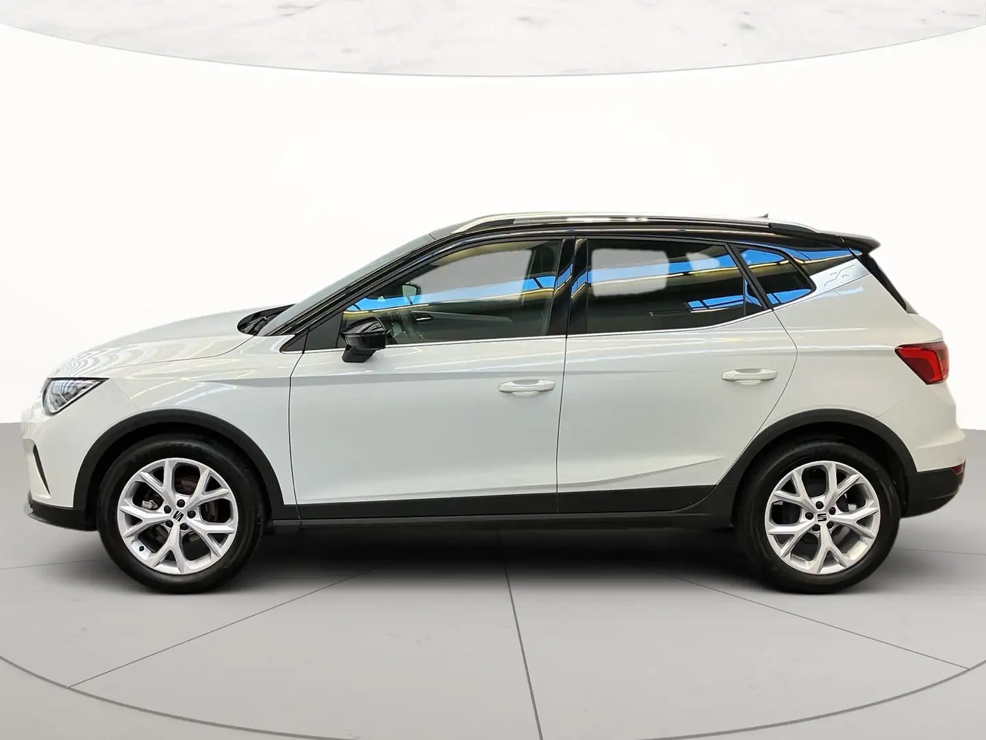 SEAT Arona 1.0 ecotsi fr 95cv Bianco - 2