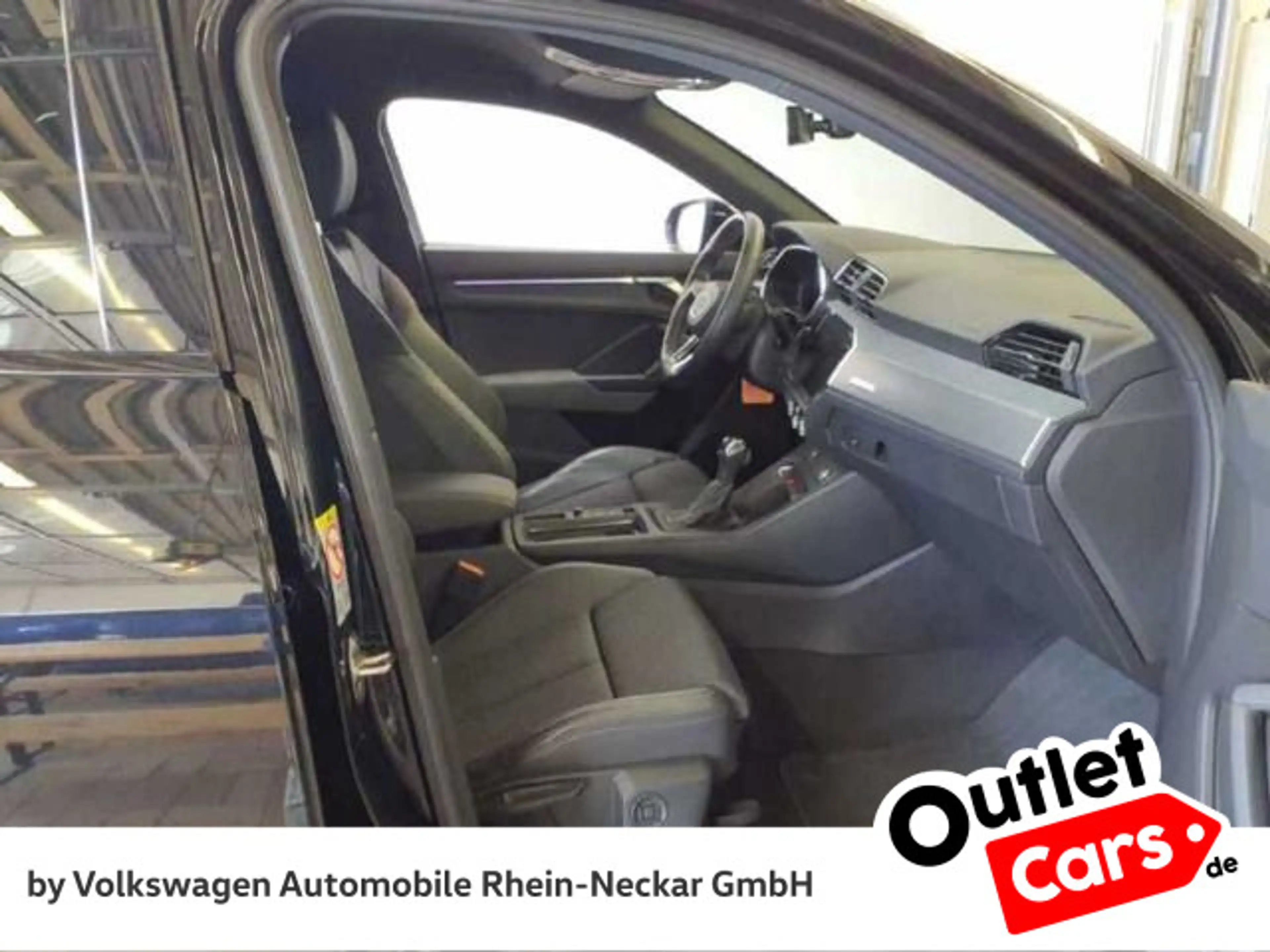Audi Q3 Q3 SPORTBACK BLACK S-LINE 45 TFSIe LED STRONIC U — photo 5