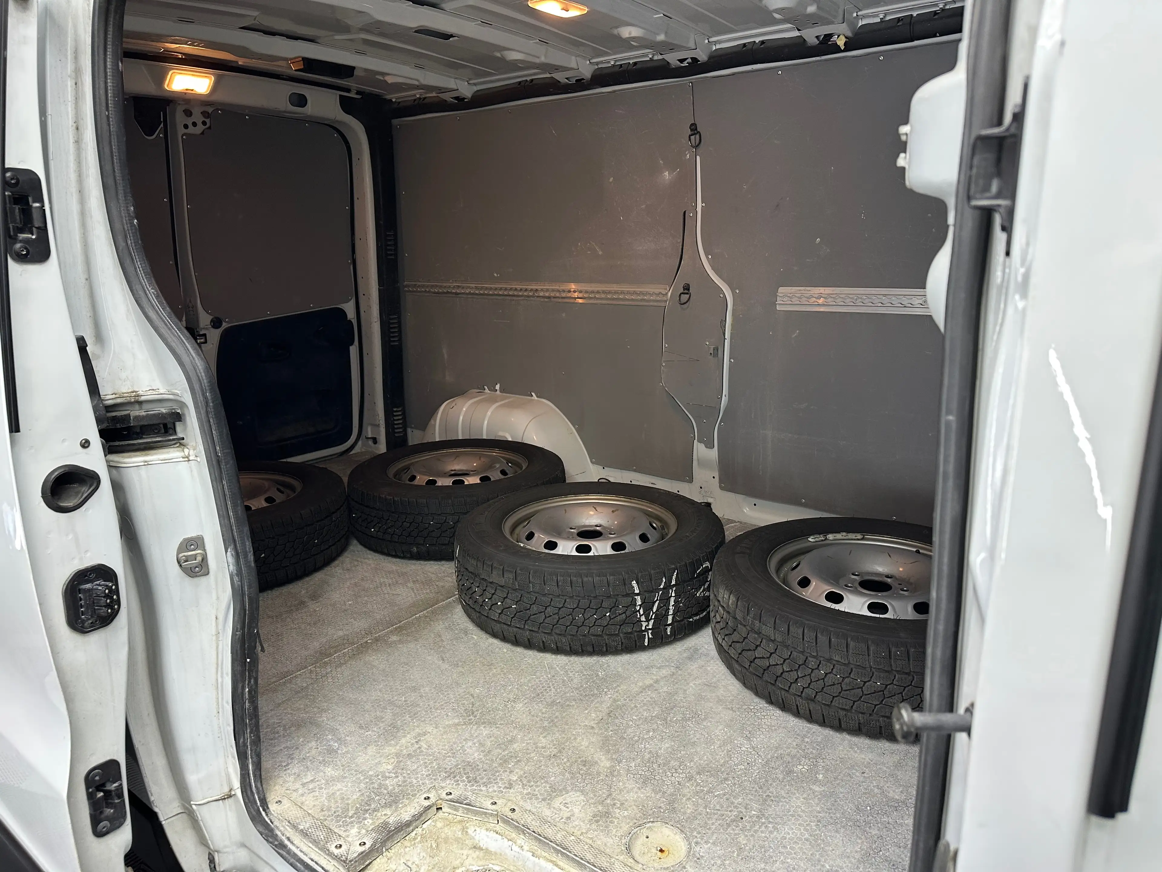 Renault Trafic L2H1 3,0t Komfort — photo 7