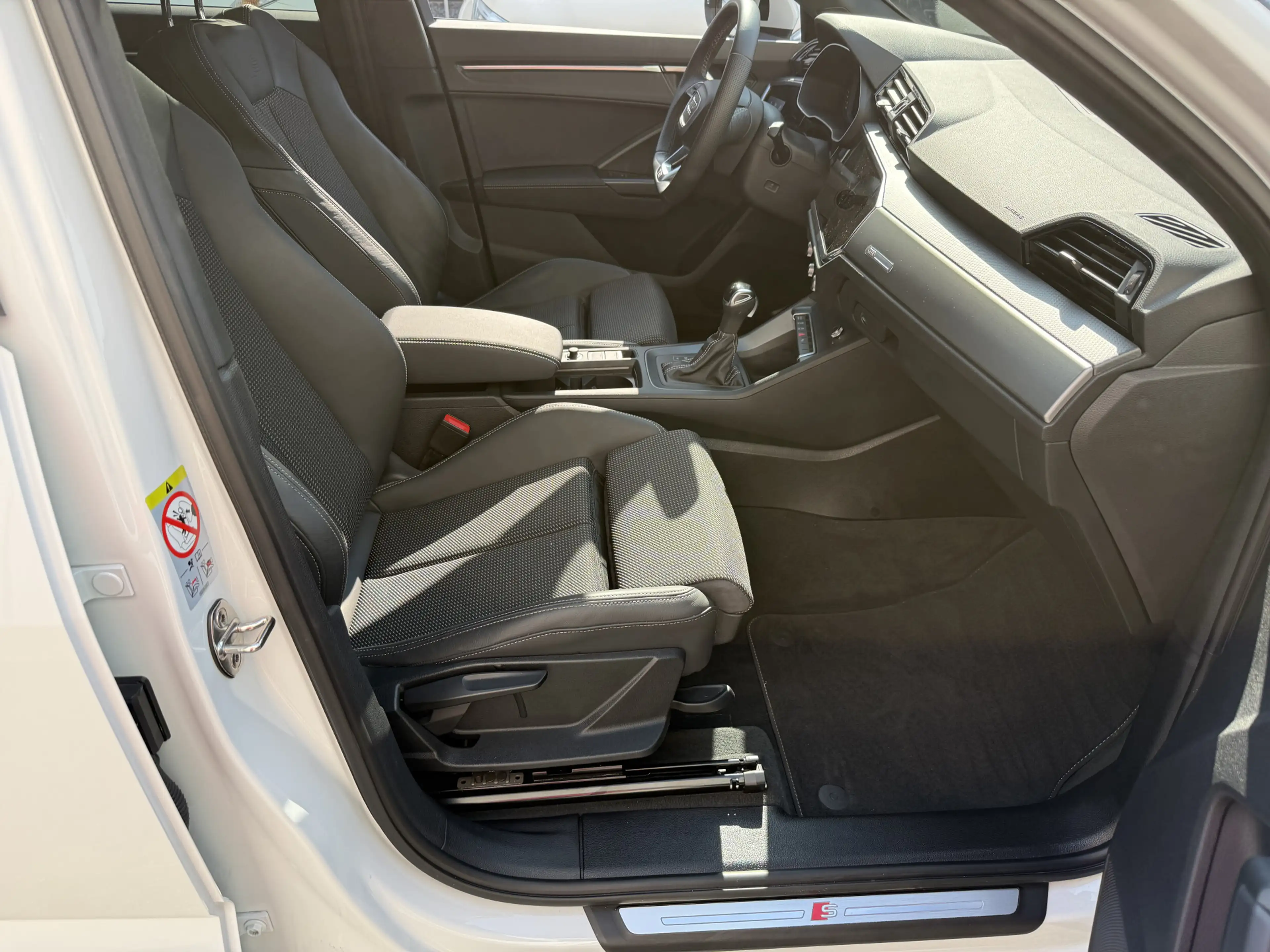 Audi Q3 Sportback 35 TFSI S-Line Panodak Trekhaak Navi Cam — photo 32