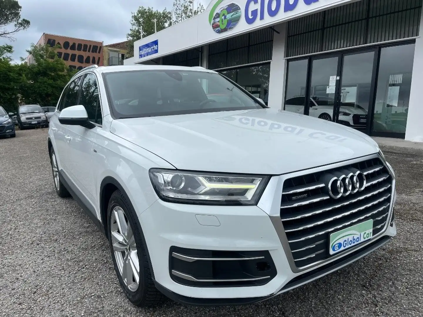 Audi Q7 3.0 TDI 272 CV quattro tiptronic Weiß - 1
