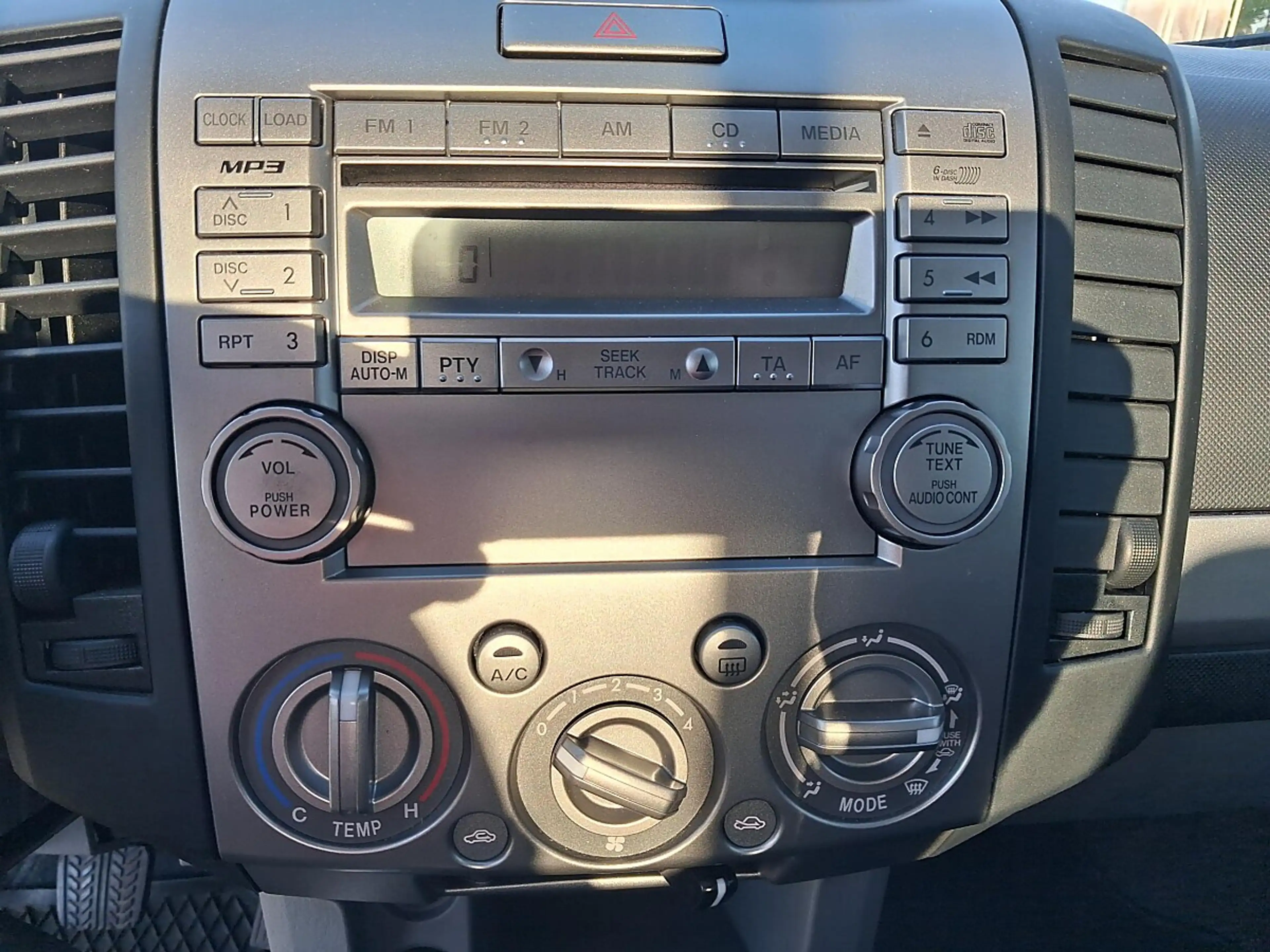 Ford Ranger Ranger DK 4x4 Limited 2,5 TDCi — photo 14
