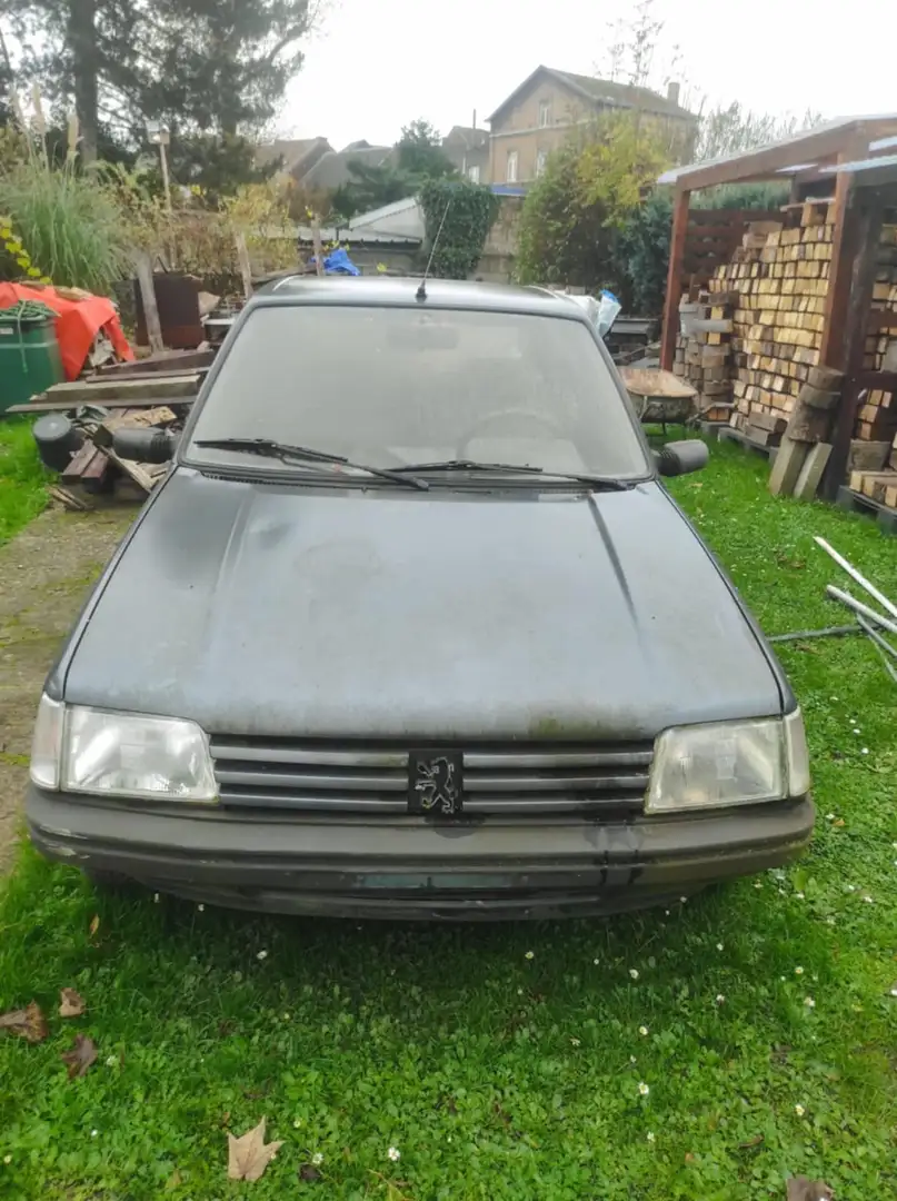 Peugeot 205 1.6i Automatic - 1