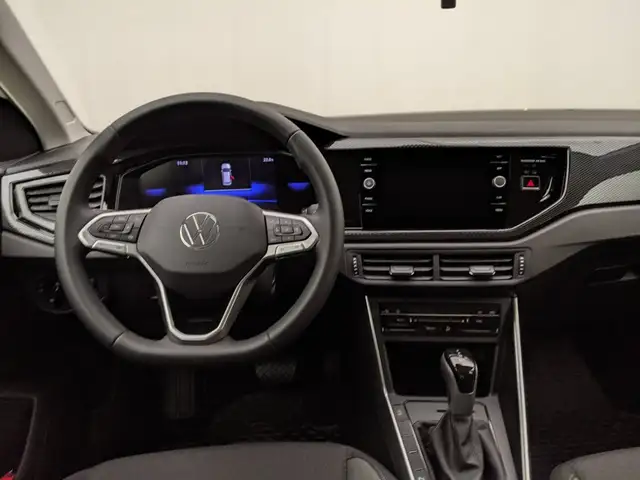 Volkswagen Polo view 7