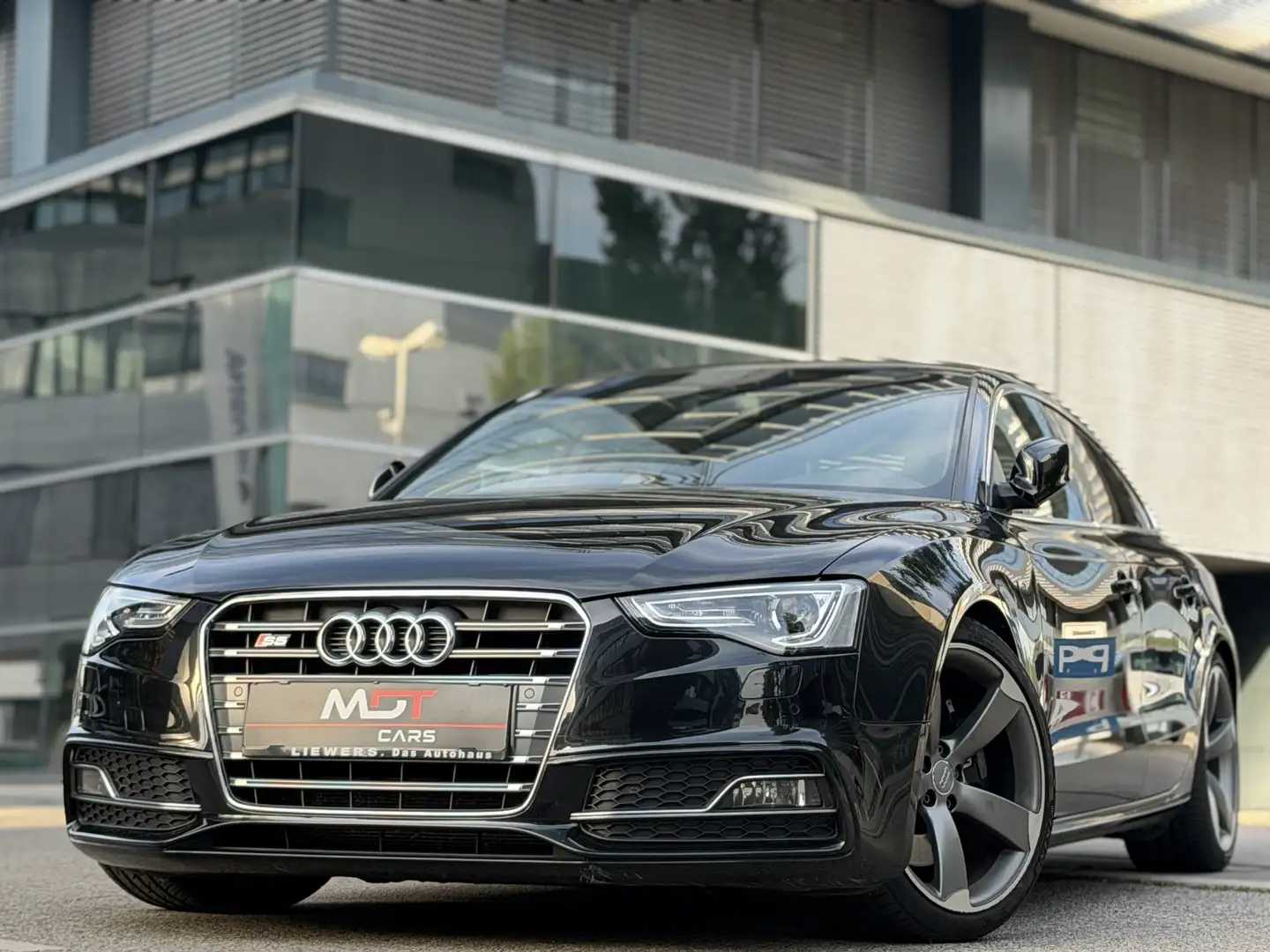 Audi S5 3.0 TFSI quattro Aut. Schwarz - 1