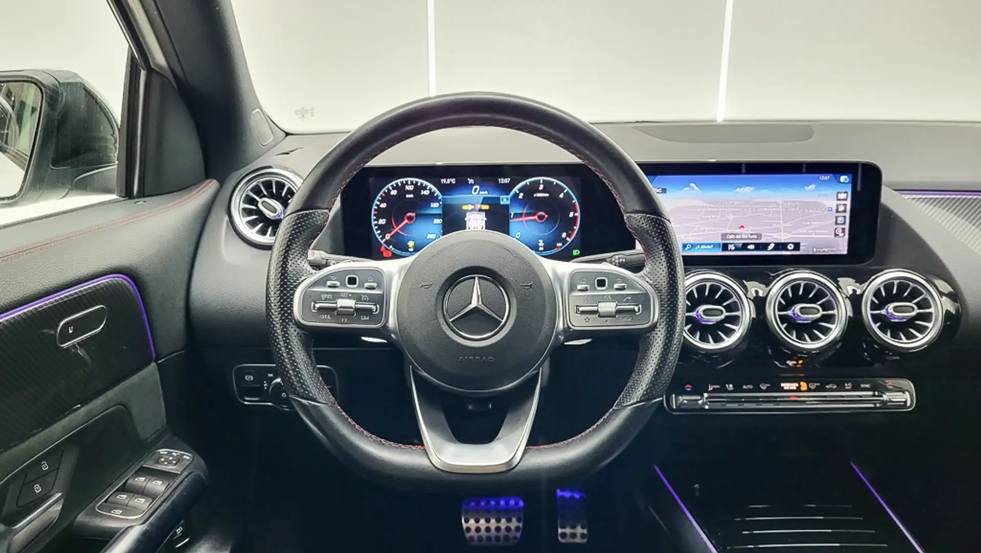 Mercedes-Benz GLA 200 200d 8G-DCT Blanc - 2