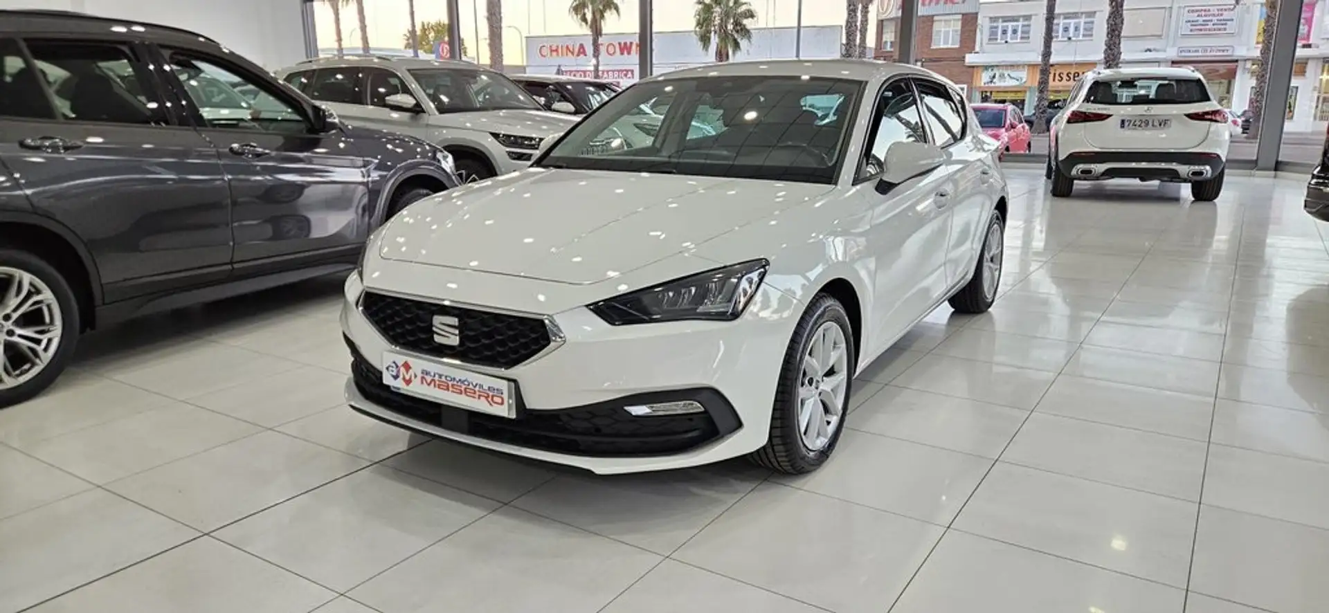 SEAT Leon 2.0TDI S&S Style 115 Blanco - 1