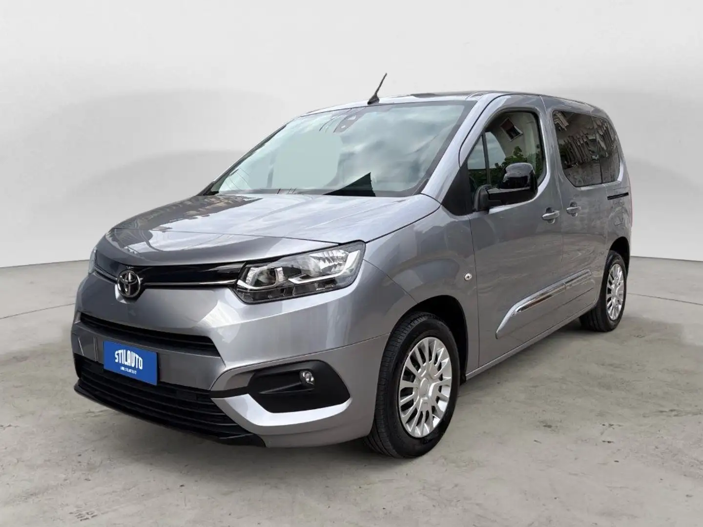 Toyota Proace City Verso 1.5D 100 CV S&S L1 LOUNGE GANCIO Grigio - 1