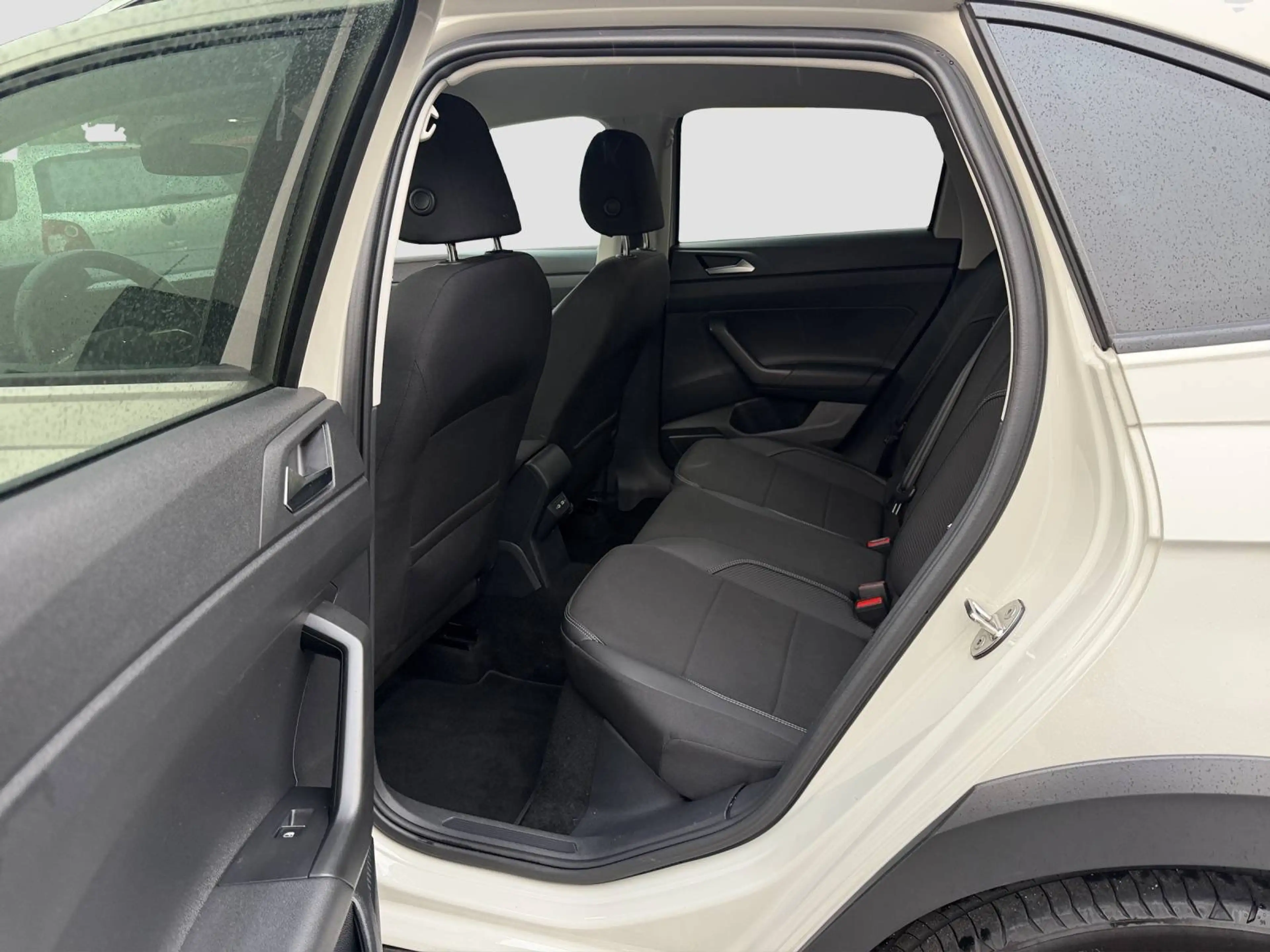Volkswagen Taigo Style — photo 12