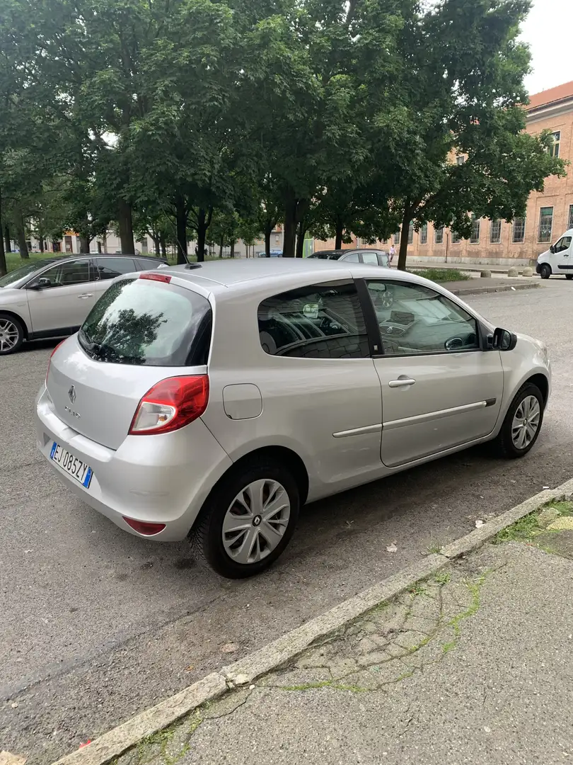 Renault Clio 3p 1.2 16v 20th Anniversario - 2