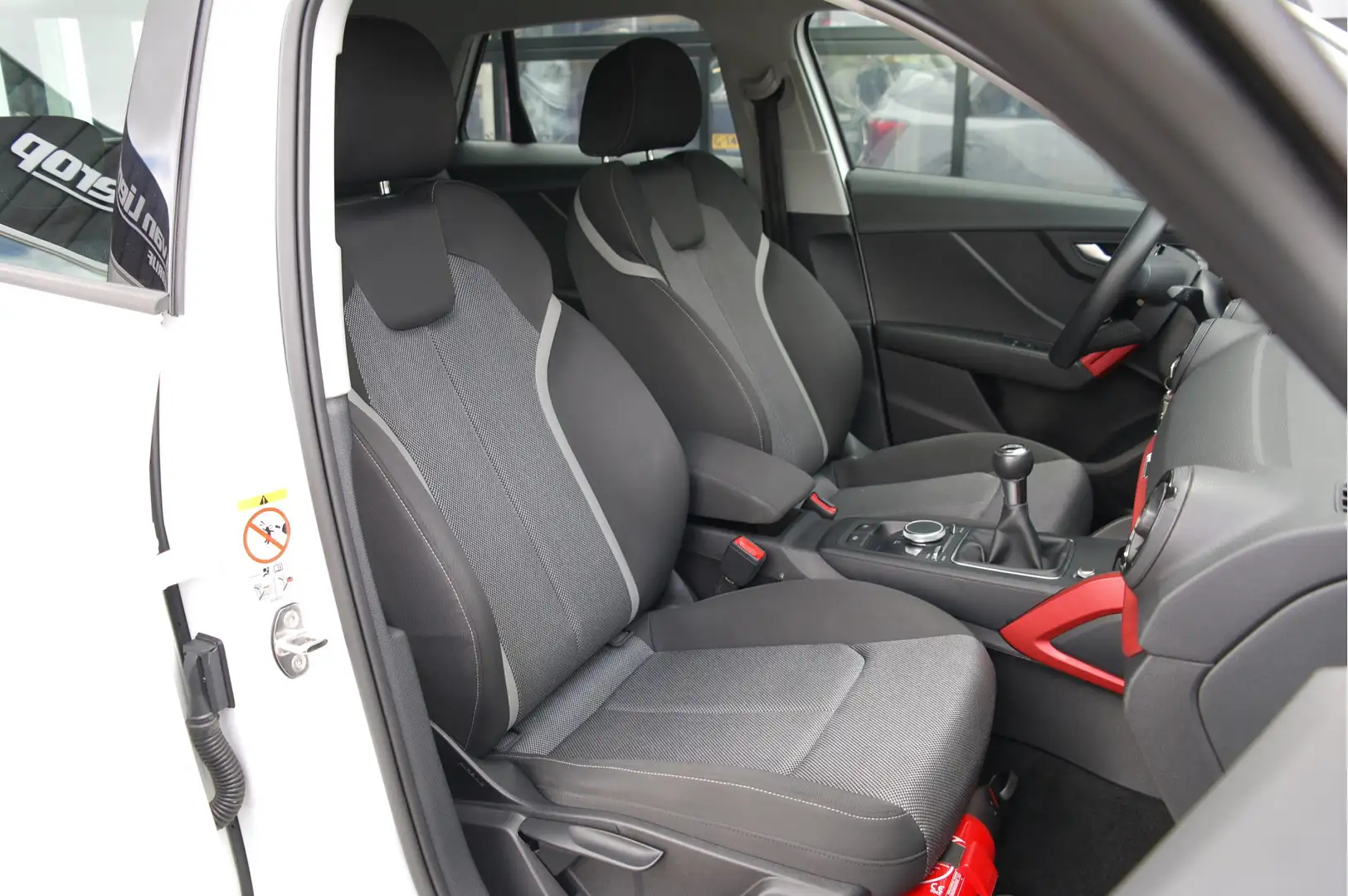 Audi Q2 1.4 TFSI CoD Sport Pro Line | Cruise | Navi | Clim Wit - 2